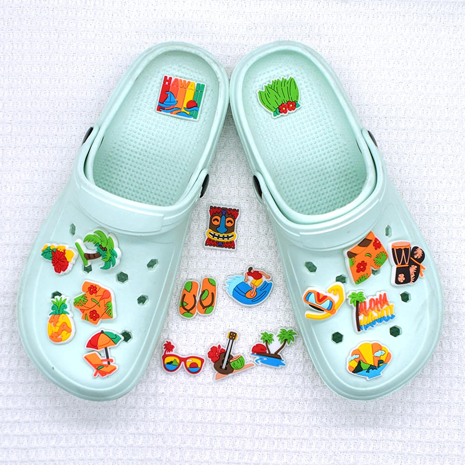 27 Pièces Charmes de Chaussure, Été Pins Pour Crocs, Hawaï Breloques Décorations de Chaussures pour Sandales Garçons Filles Hommes Femmes Cadeaux de D'anniversaire
