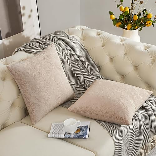 Miniatura 4 de GIGIZAZA Fundas de almohada de terciopelo de 18 x 18 pulgadas, paquete de 2 piezas, cojines decorativos beige champán con estampado de flores en