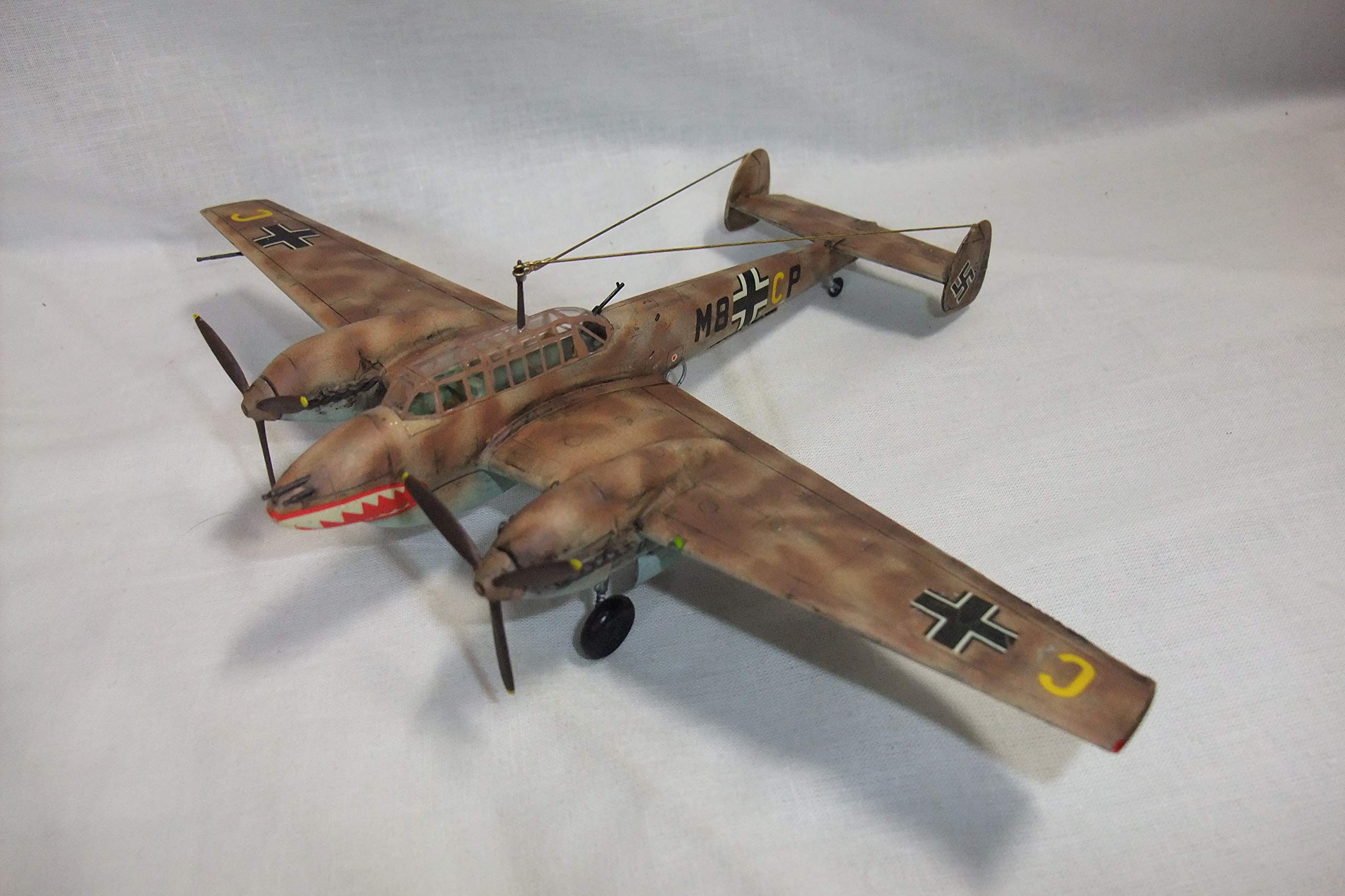 Amazon | 完成品 ドイツ空軍メッサーシュミットBf110 戦闘爆撃機