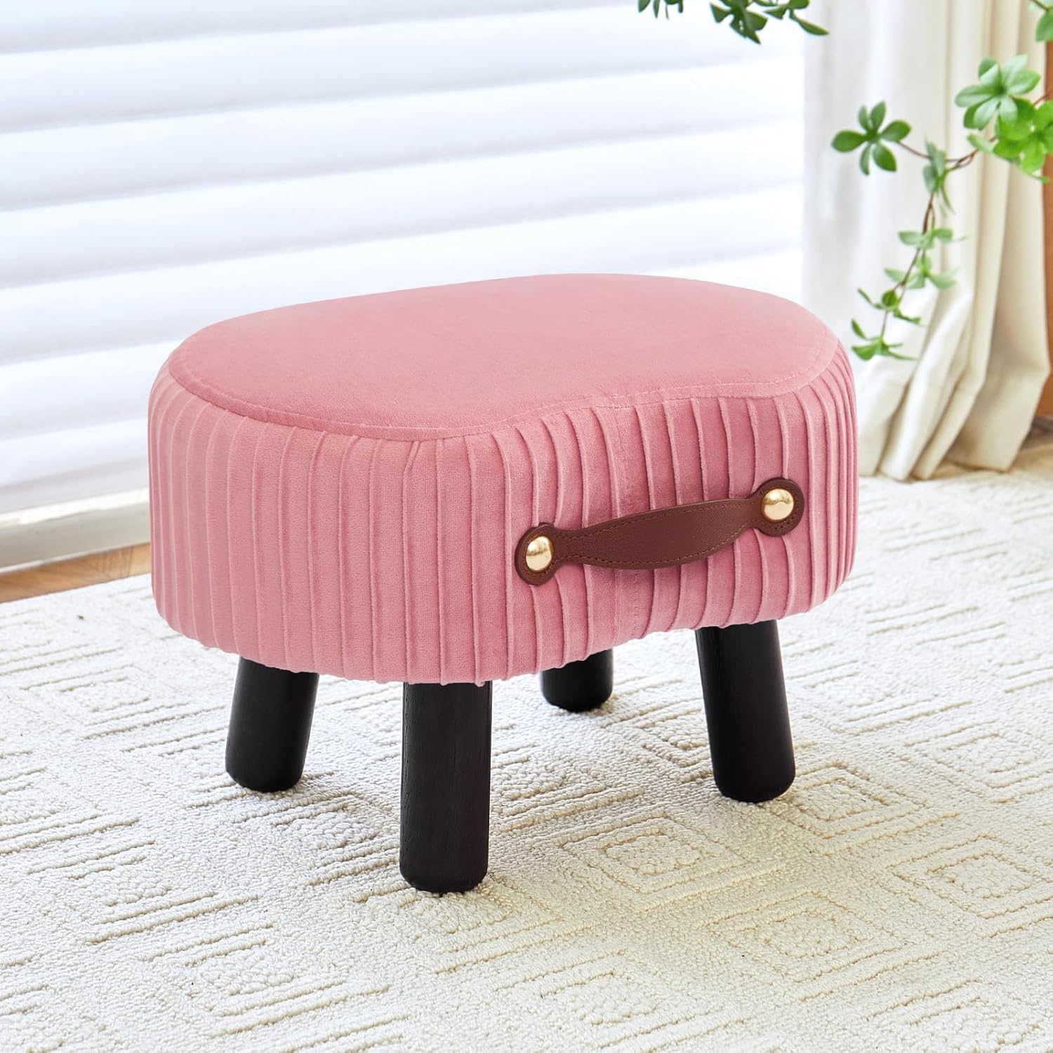 Small Ottoman Foot Rest with Handle, Velvet Footstool with Wooden Legs & Soft Padded Seat, Foot Stool for Living Room Entryway Bedroom, Pink