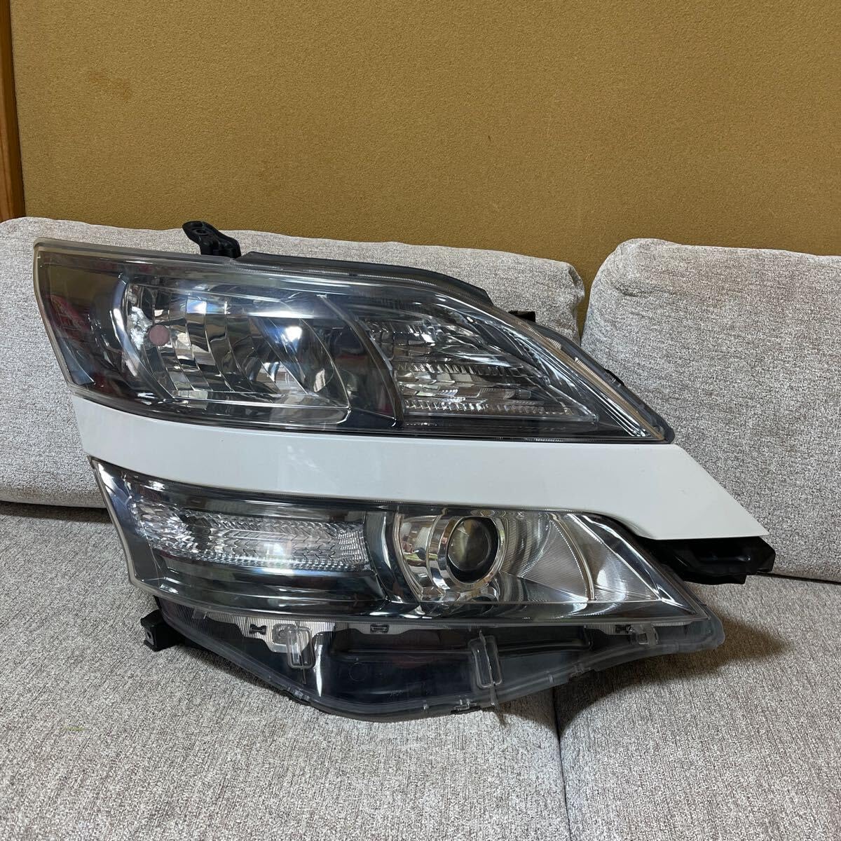 Amazon.co.jp: トヨタ ヴェルファイア 20系右 ヘッドライト : 車＆バイク