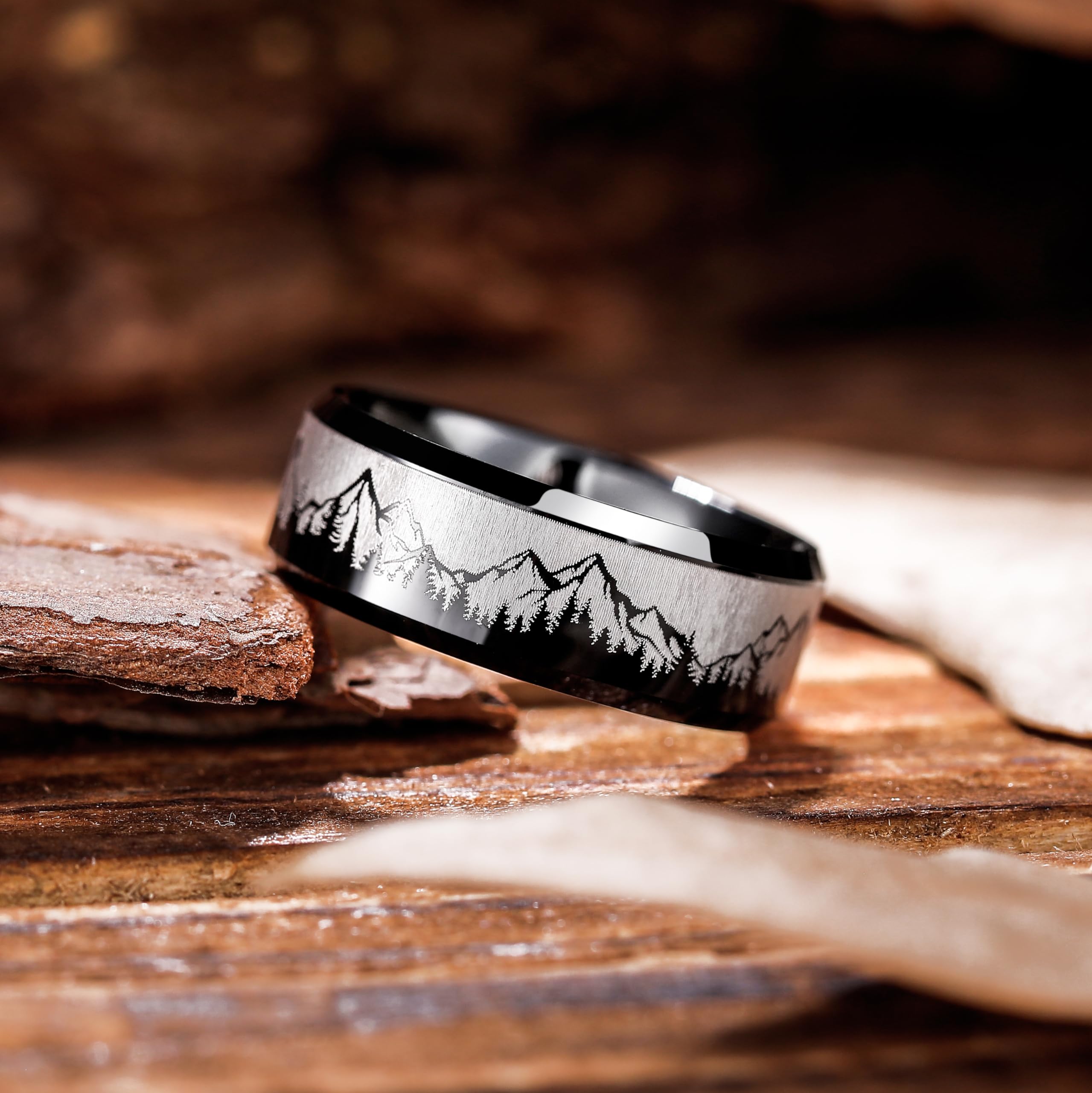King Will 8mm Herren Ehering Schwarz Beschichteter Wolfram Trauring für Männer mit Berg- und Baum-Lasergravur, Naturkollektion