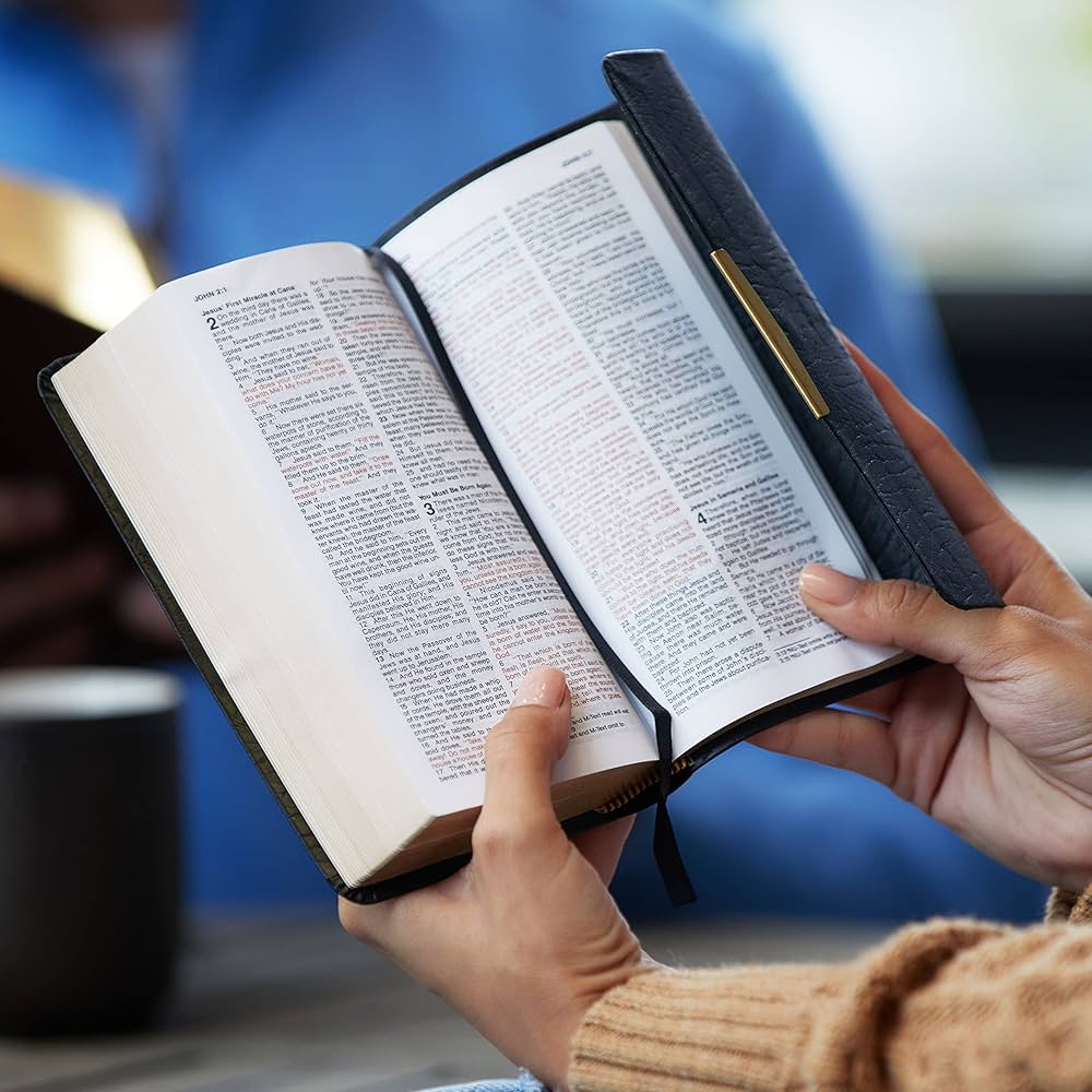 Nelson's Classic Companion NKJV Bible (Black Bonded Leather