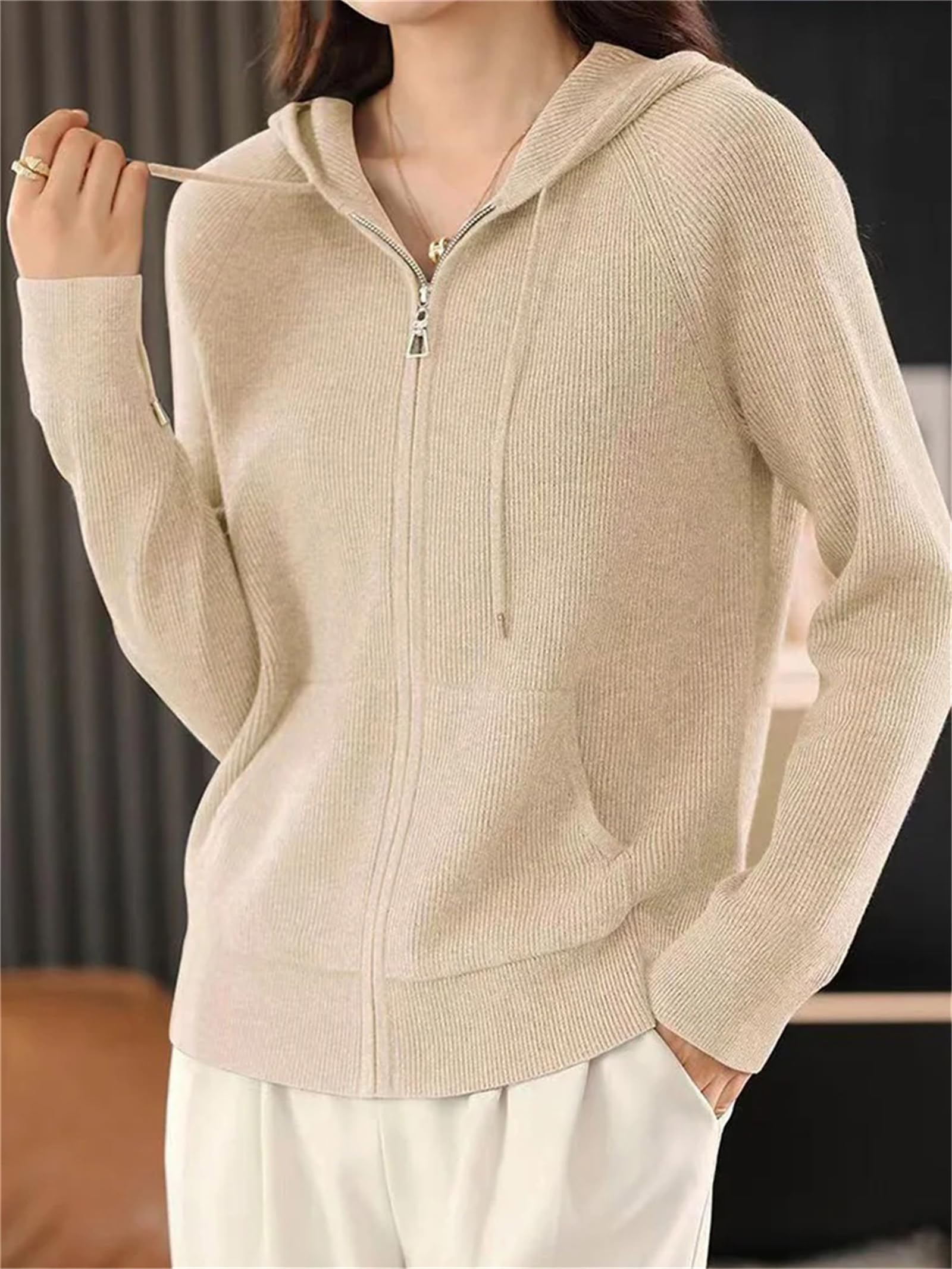 Maglione da donna in lana lavorato a maglia a maniche lunghe con cerniera e cappuccio in cashmere