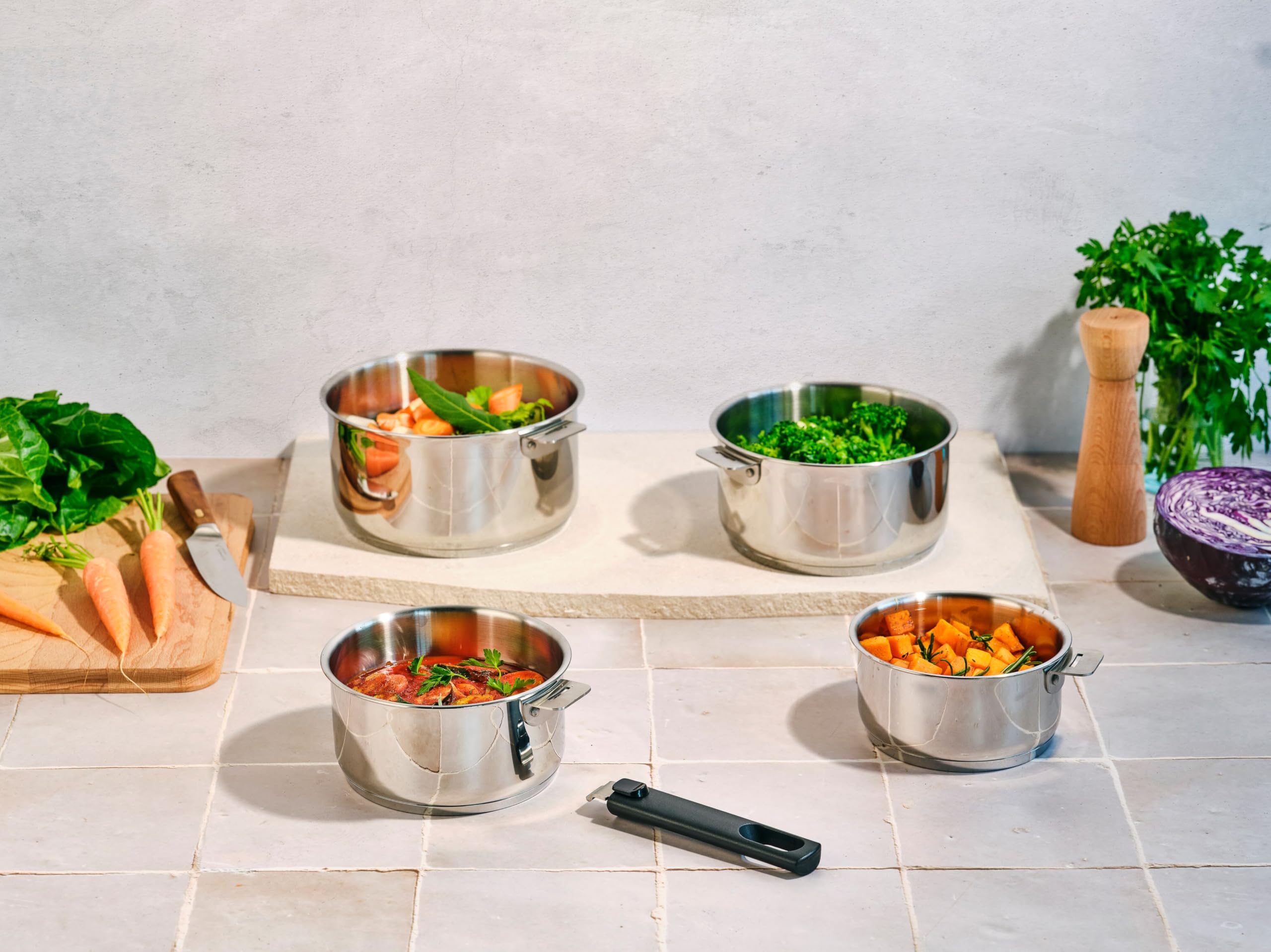 Cosy& Trendy Set di pentole in acciaio inox, manico rimovibile, 5 pezzi, senza PFAS, adatto a tutti i piani cottura, inclusa l'induzione