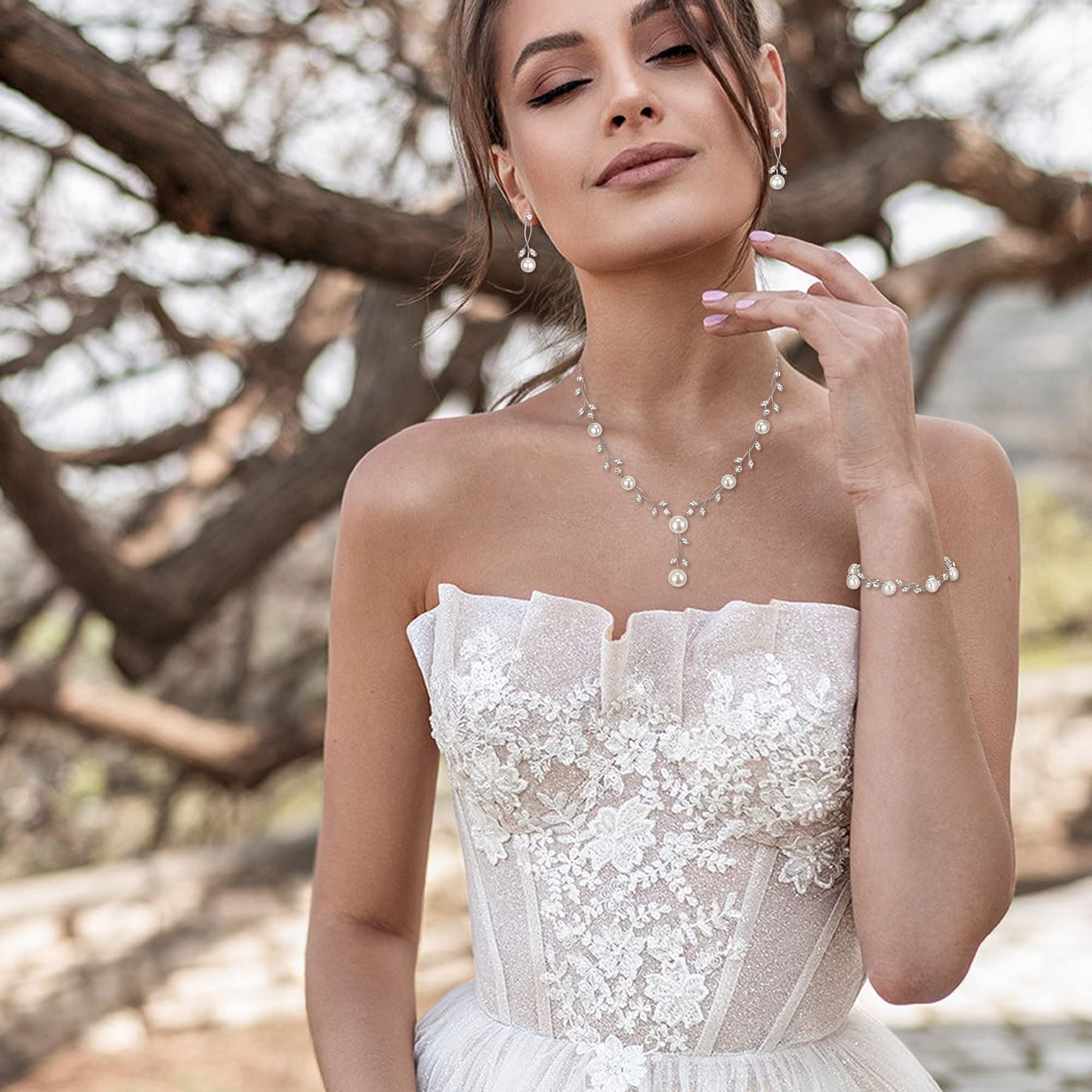 EVER FAITH Set di 3 gioielli per sposa, placcato argento chiaro, zirconcio e perla simulata, filigrana foglia, collana, orecchini, bracciale