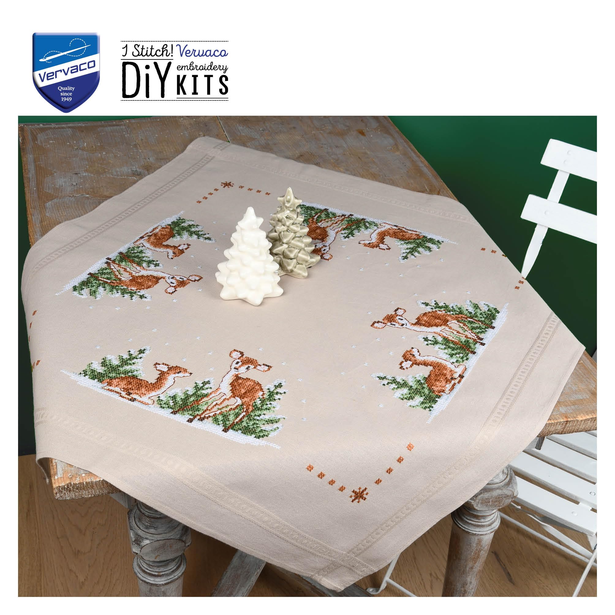 Vervaco Ricamo Punto Croce Kit Prestampato Tovaglie CERVO Biancheria Da Tavola Set Fai Da Te Creativo 80 x 80 cm Kit Hobby Creativi Adulti Casa Decor Cross Stitch Embroidery