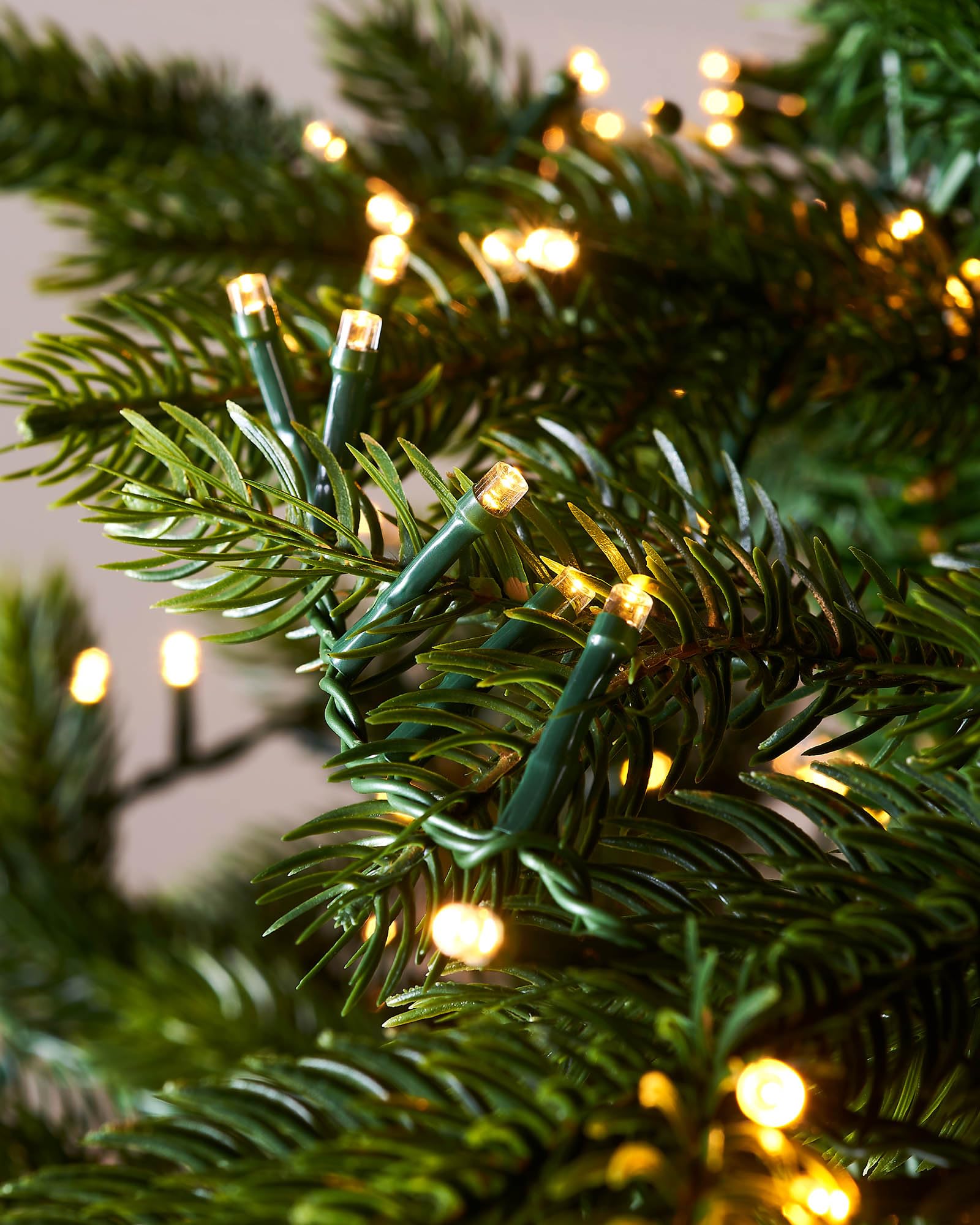 WeRChristmas 2750 Compact LED Light String, Warm White - Image 3