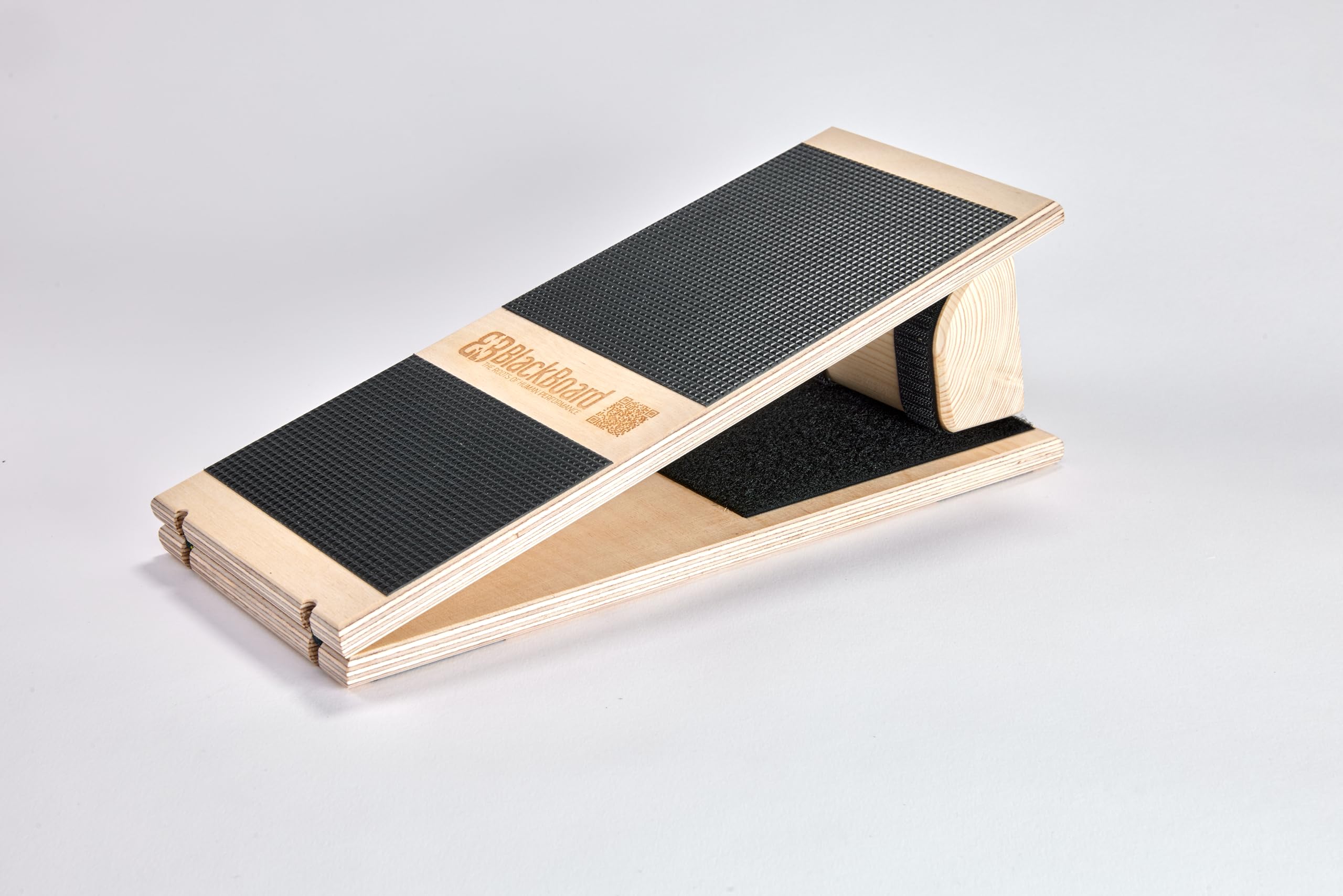BlackBoard® The Wedge – skos do treningu stóp z drewna i gumy – bezstopniowa regulacja do 35 stopni do treningu równowagi i ruchliwości – trenażer łydki Slant Board do sprzętu sportowego w domu