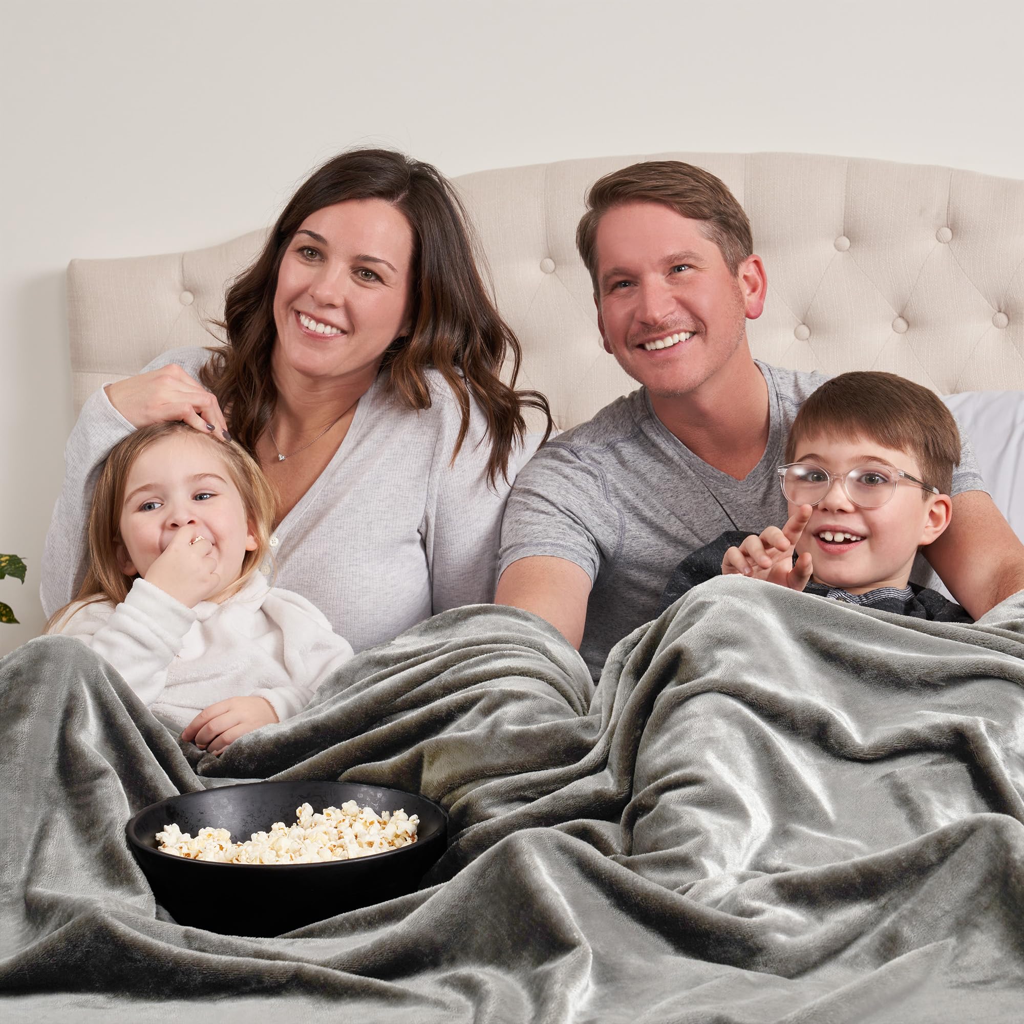 Amazon.com: Northwest Classics The Huge One Oversized Cozy Cloud
