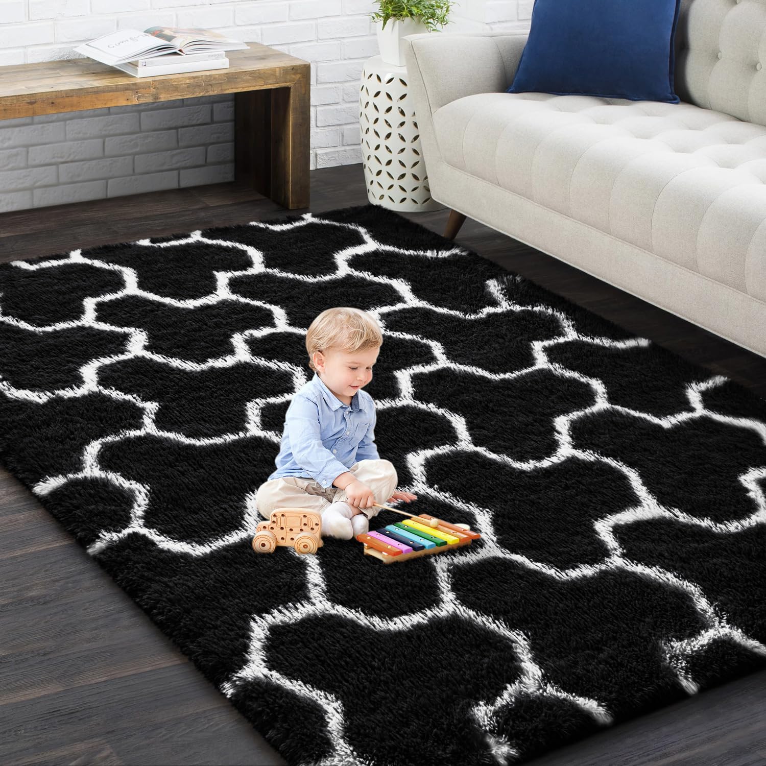 EVOIONOS Ultra Soft Area Rug for Bedroom, 3x5 Black and White Geometric Pattern Washable Fluffy Shag Rug for Living Room, Plush Non Slip Carpet for