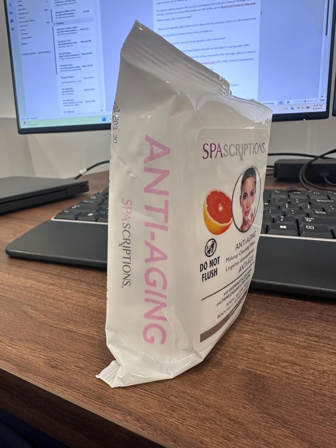 SpaScriptions Grapefruit & Collagen Anti-Aging Daily Makeup Cleansing Wipes image 3