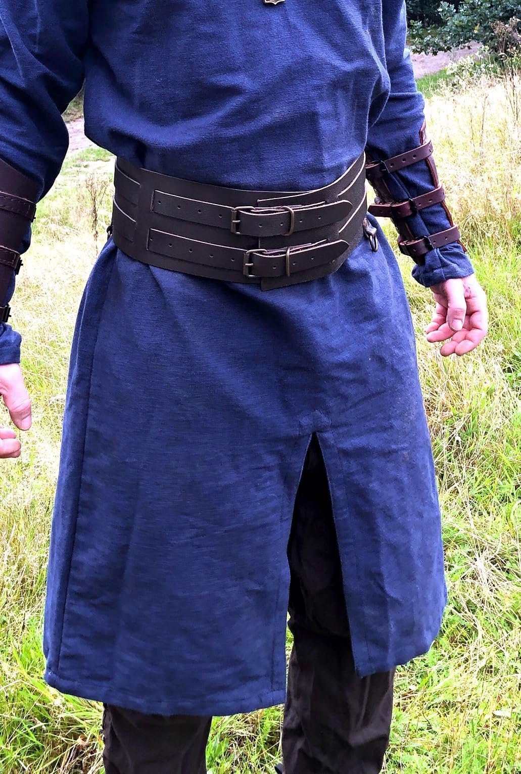 Leonardo Carbone® Unisex Breiter Wikingergürtel Solveig - Ledergürtel Herren, Wikinger Kleidung Herren, Gürtel Damen, LARP, Karneval, Accessoires Cosplay, Hobbit Kostüm - 100% Echtleder