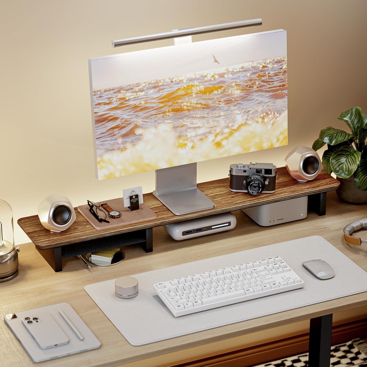 Elevador de monitor doble de 46 pulgadas, estante de metal, organizador de escritorio de madera | Estante de escritorio de madera de nogal para 2 monitores/TV, soporte elevador de monitor para escritorio, organizador de soporte de monitor de madera para oficina en casa