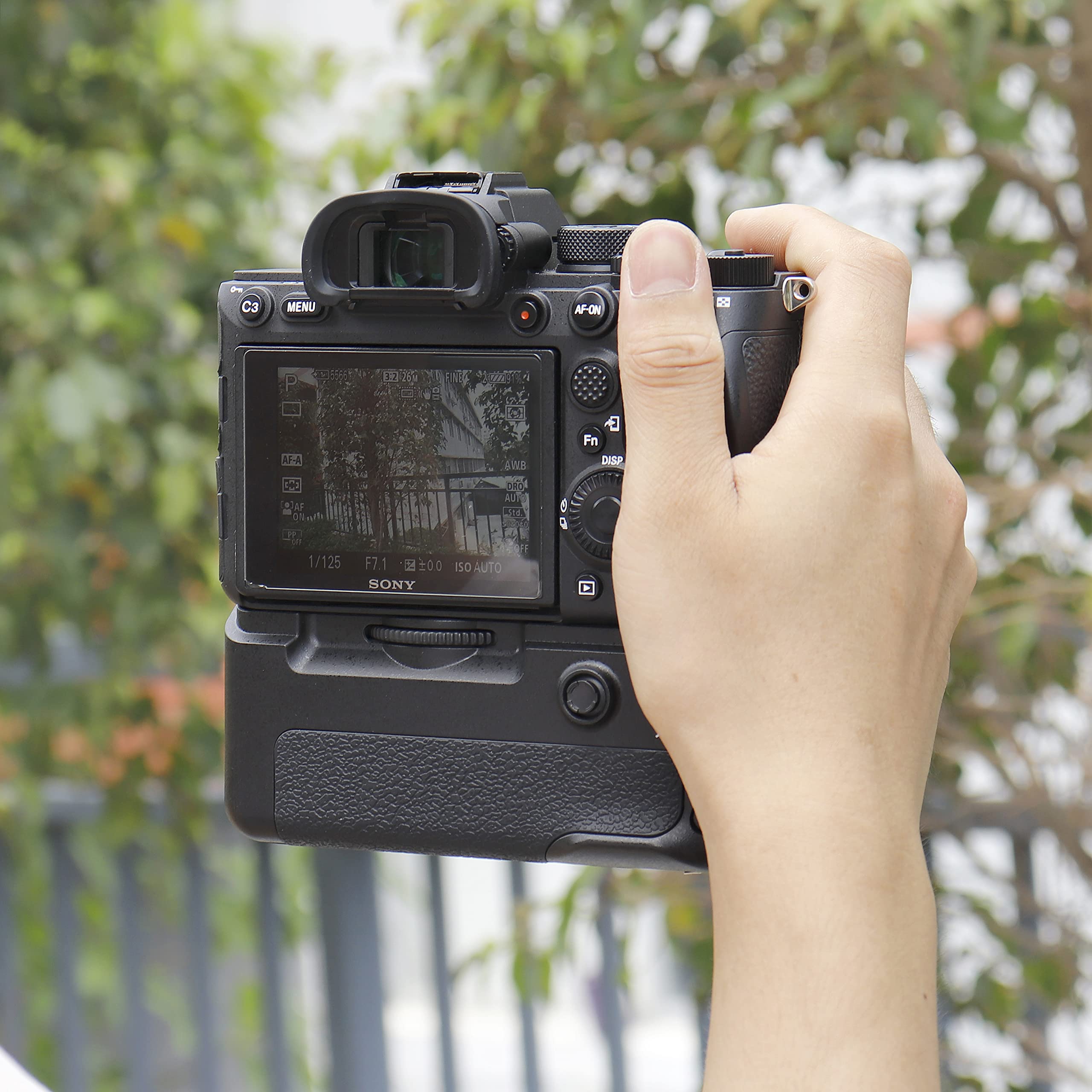 Vg C4em A7iii Battery Grip Sony A7iii Battery Grip VG-C4EM Battery