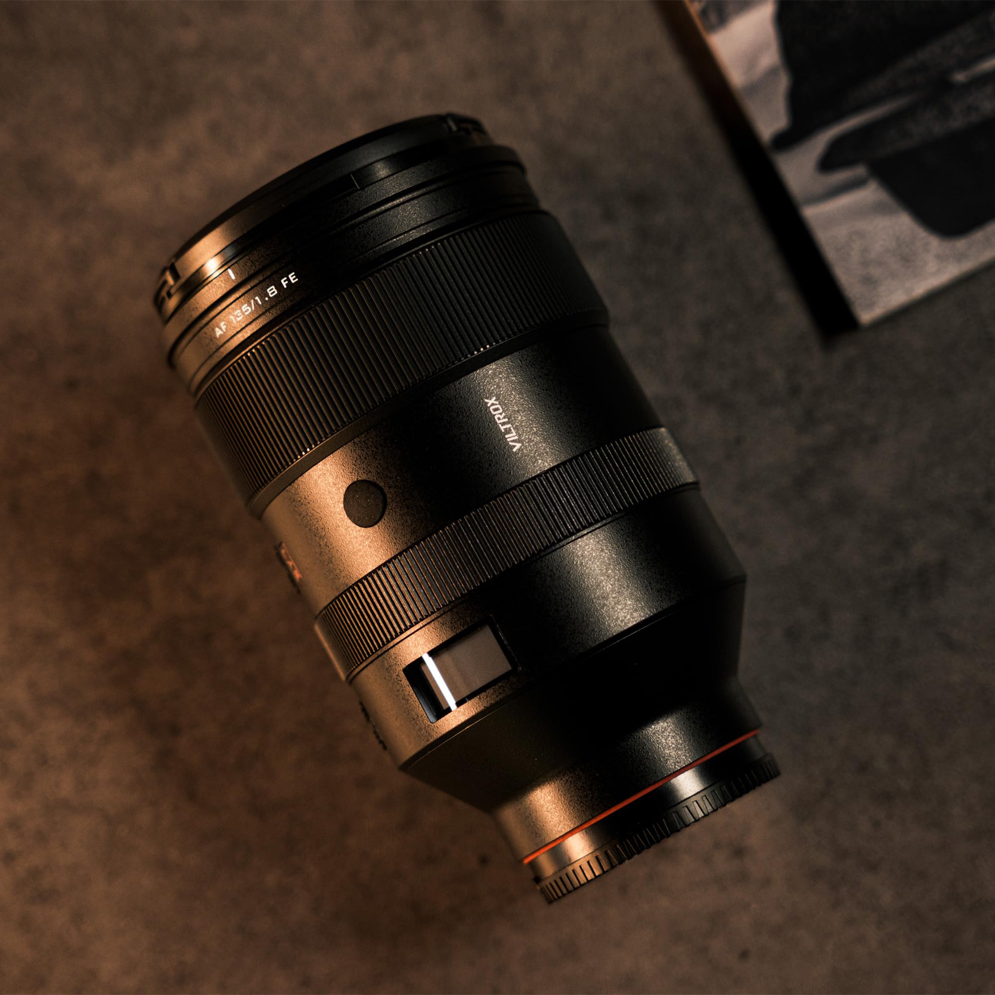 Amazon.co.jp: VILTROX AF 135mm F1.8 LAB FE 単焦点望遠レンズ