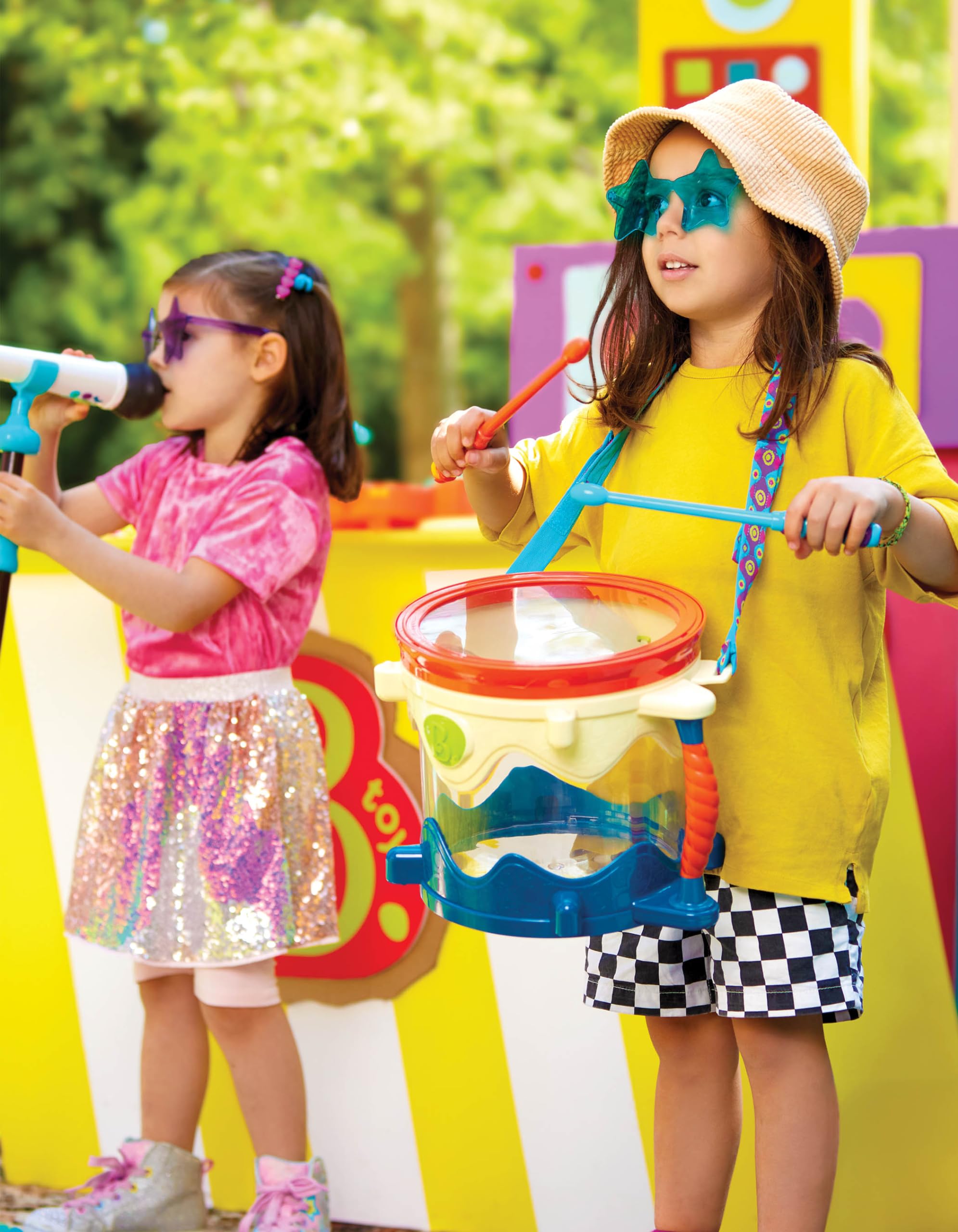 B. toys - Trommelwirbel, Bitte! - Tragbares Schlagzeug - Musikinstrumente für Kinder - Percussion-Spielzeug für Kleinkinder, Kinder - Tamburin, Kastagnetten, Pfeife - 18 Monate +