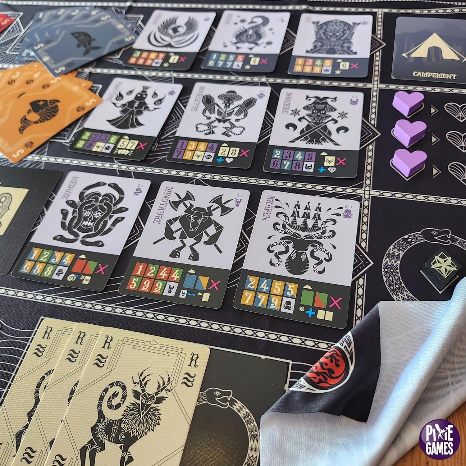 Blumie Shop Eternal Decks Jeu de Cartes Coopératif + 1 Décapsuleur - 1 à 4 Joueurs - À Partir de 14 Ans