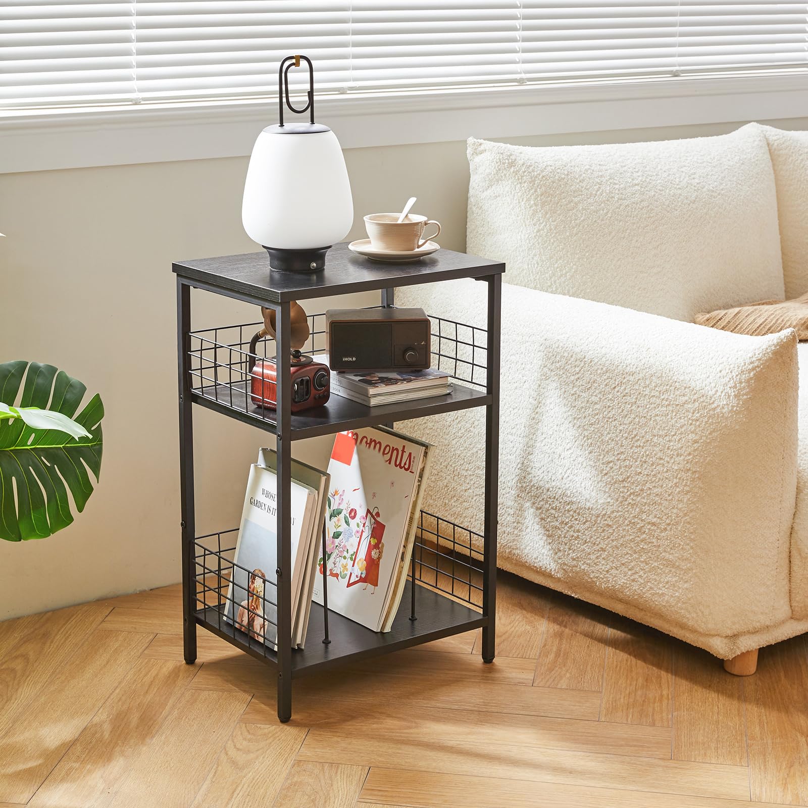 YMYNY Table de Chevet, Bout de canapé, Meuble Tourne Disque Vinyle, Table d’Appoint 3 Niveaux Rangement, Support de platine Vintage, pour Salon, Chambre, Bureau, 40×29×62.5CM Noir HST009B
