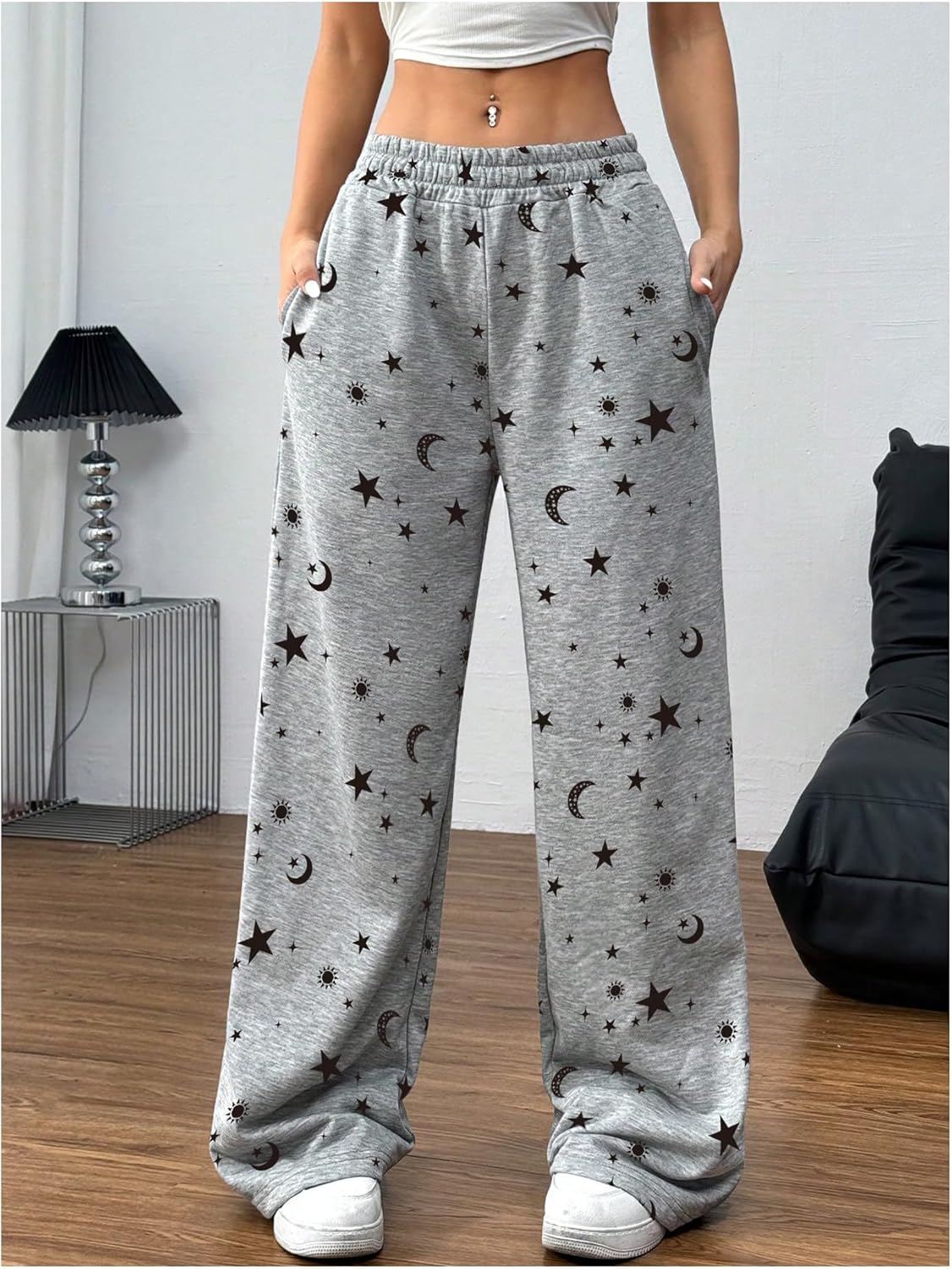 SweatyRocks Women's Star Graphic Wide Leg Sweatpants Elastic High Waisted Y2K Pants
