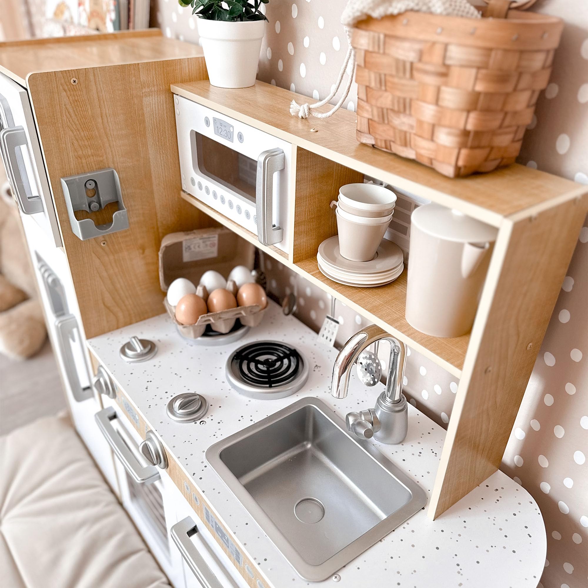 Mamabrum Large Wooden Children's Kitchen with LED Lighting, Fridge, Oven, Microwave, Tablet, Utensils and Blackboard - Educational Toy Compatible with Children 3 Years and Up - 3