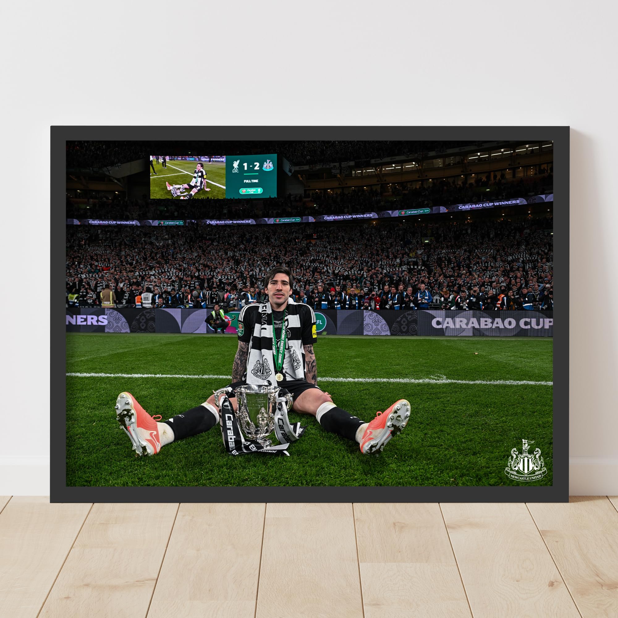 Themed Black Newcastle United Cup Winners Print - Tonali With Trophy Poster (21Cm X 29.7Cm - A4)