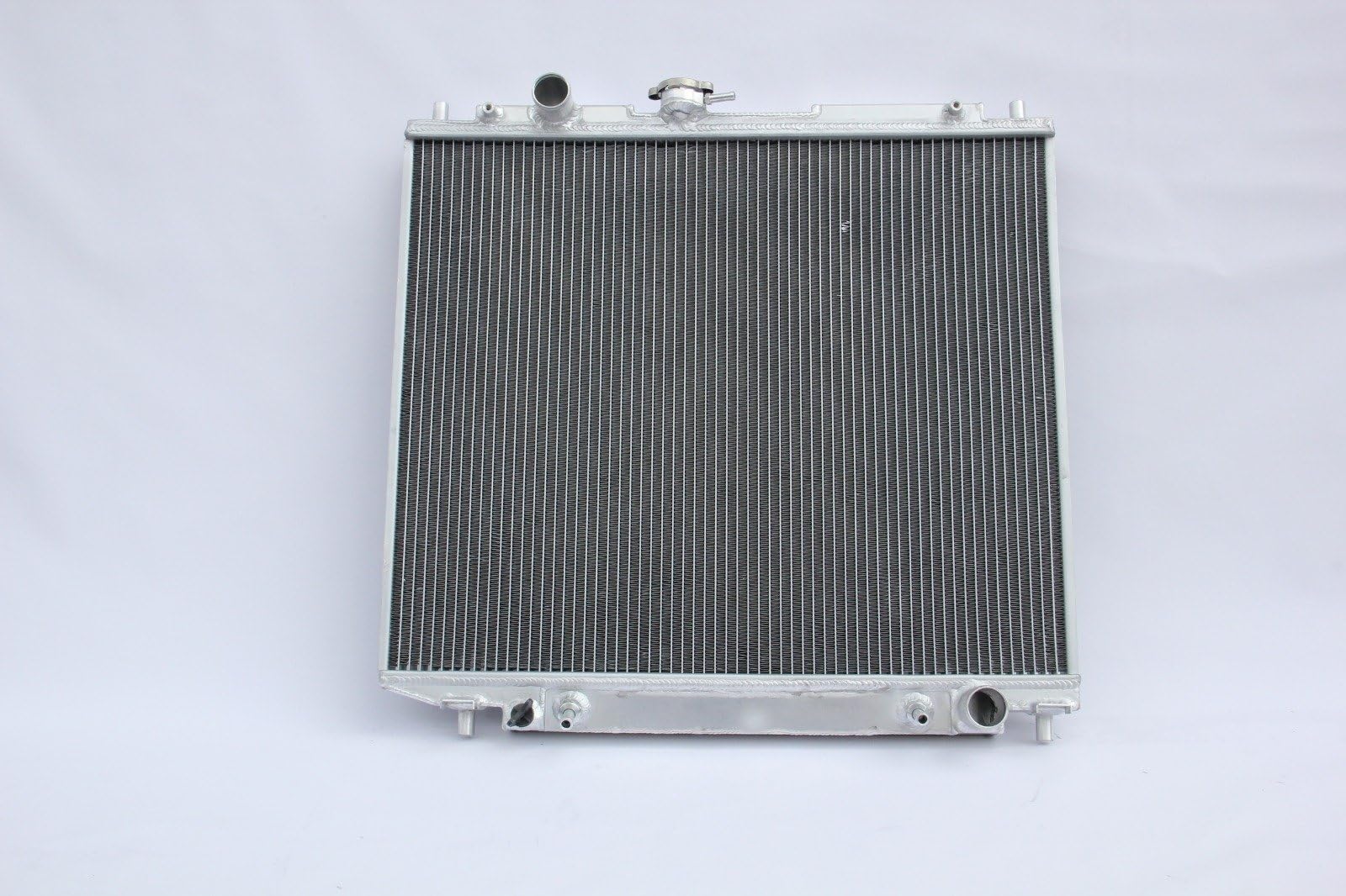 Supeedmotor Radiator For Pajero/Shogun T.Diesel Td 1994-1997