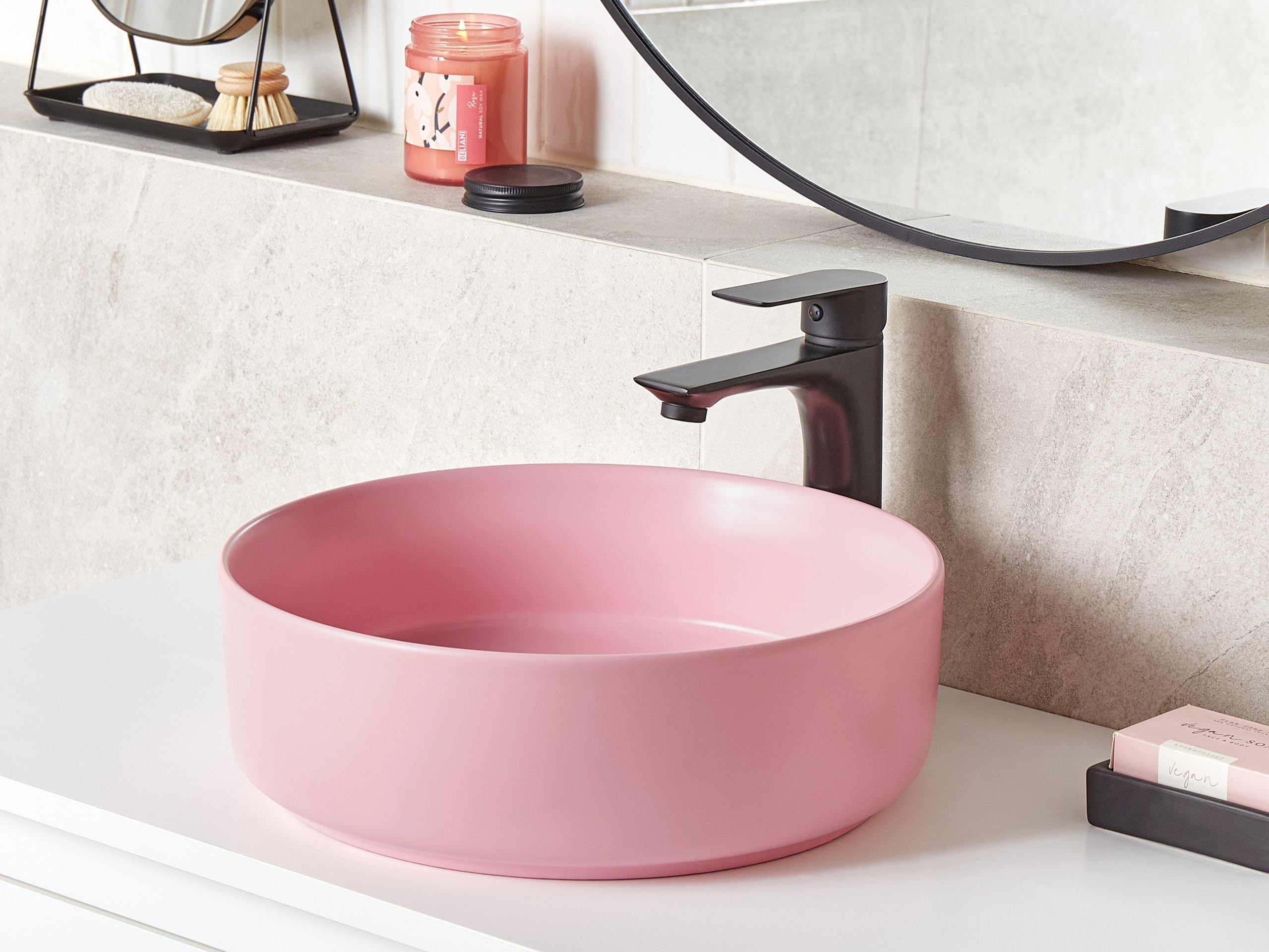 Umywalka łazienkowa nablatowa ceramiczna matowa okrągła 37 cm różowa Gudar
