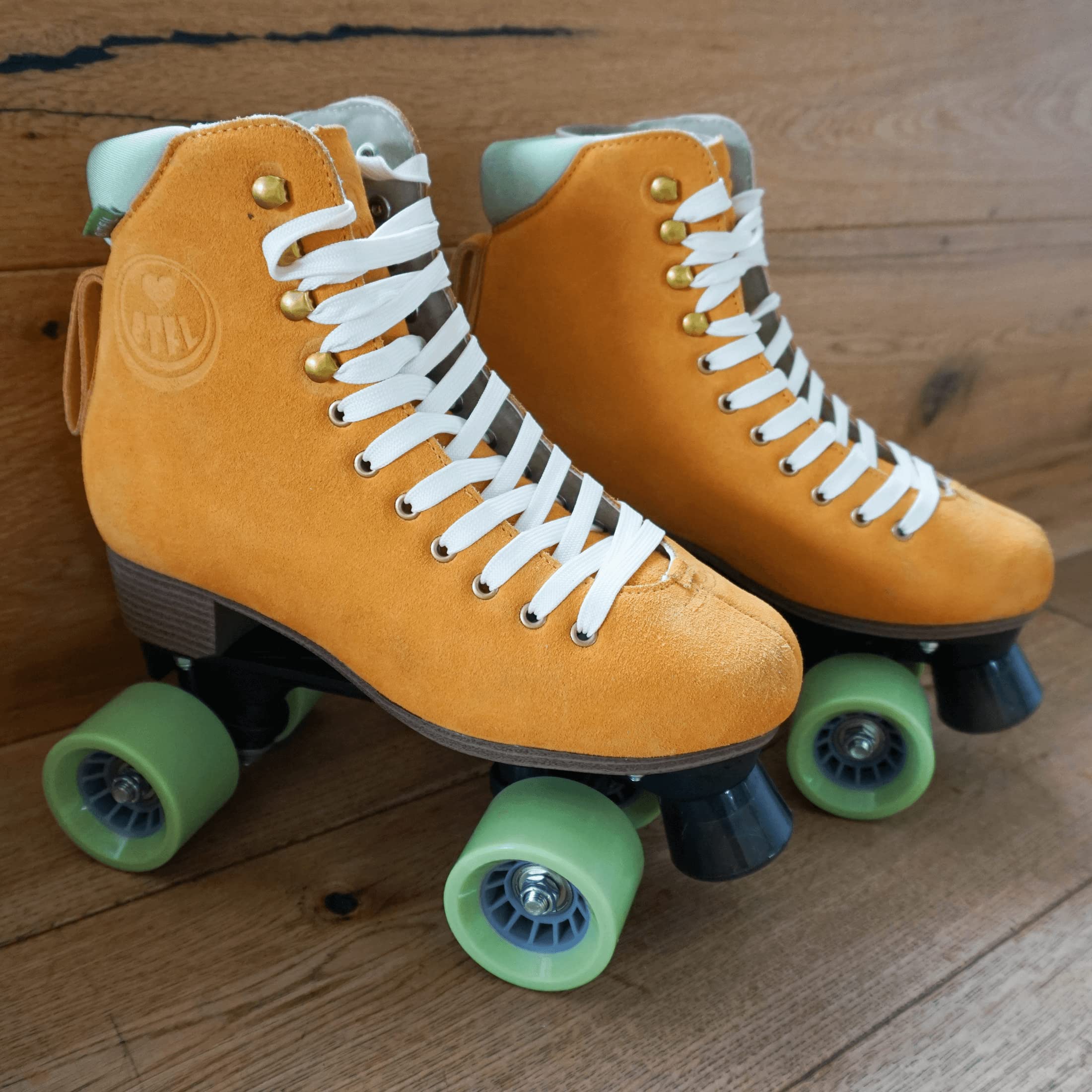 BTFL Rollschuhe Classics Harper Terry und Mela | Rollerskates Disco Roller, Classic Roller, Rollschuhe für Kinder, Jugendliche und Erwachsene