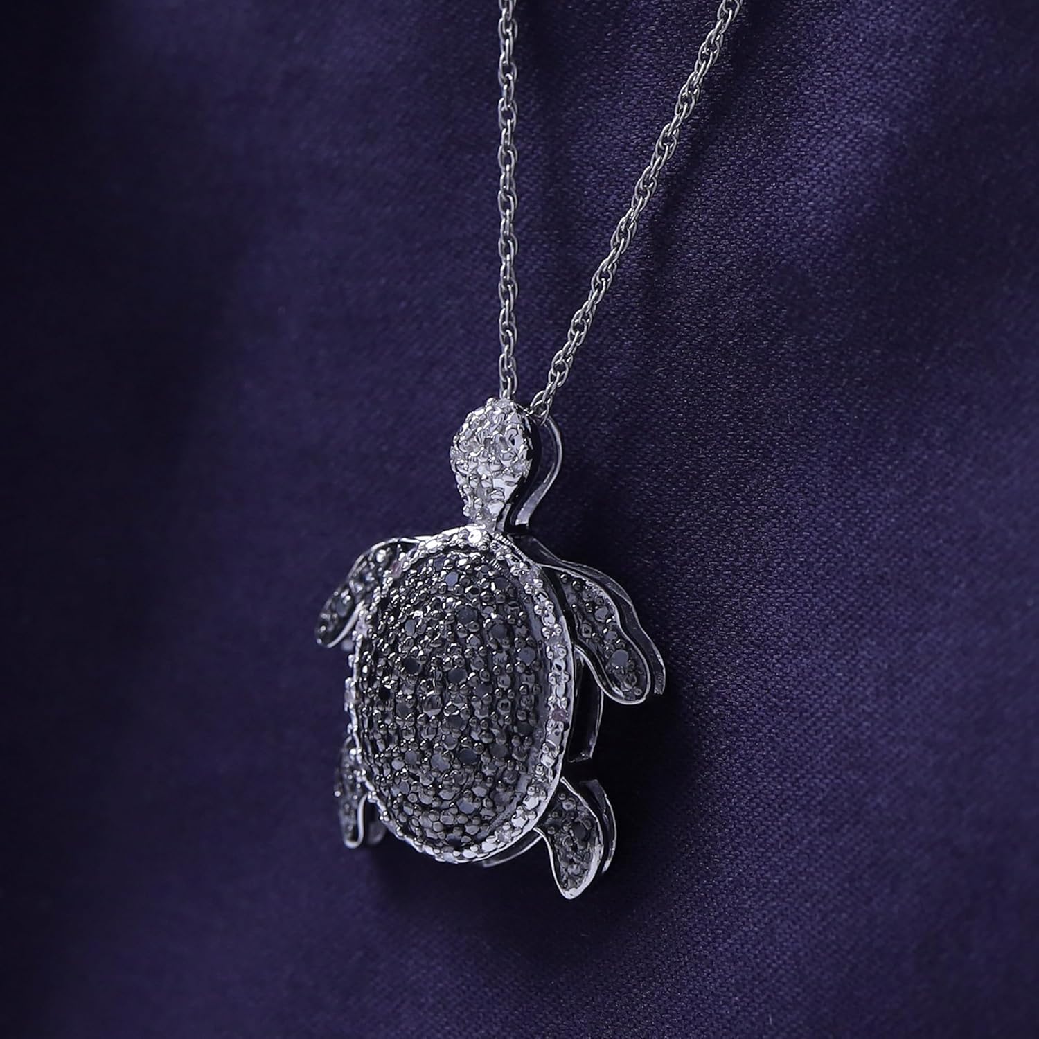 1/4 Natural Round-Cut Black & White Diamond Turtle Pendant In 14K Gold Over Sterling Silver (0.25 Cttw, I2-I3 Clarity)