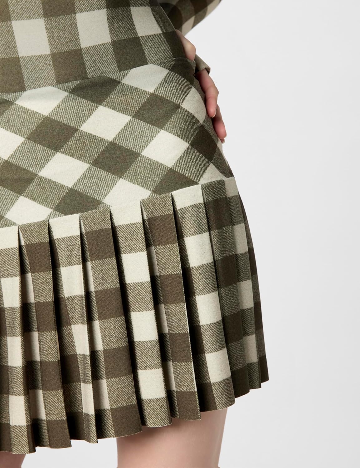 Norma Kamali Women's Pleated Mini Skirt (25)