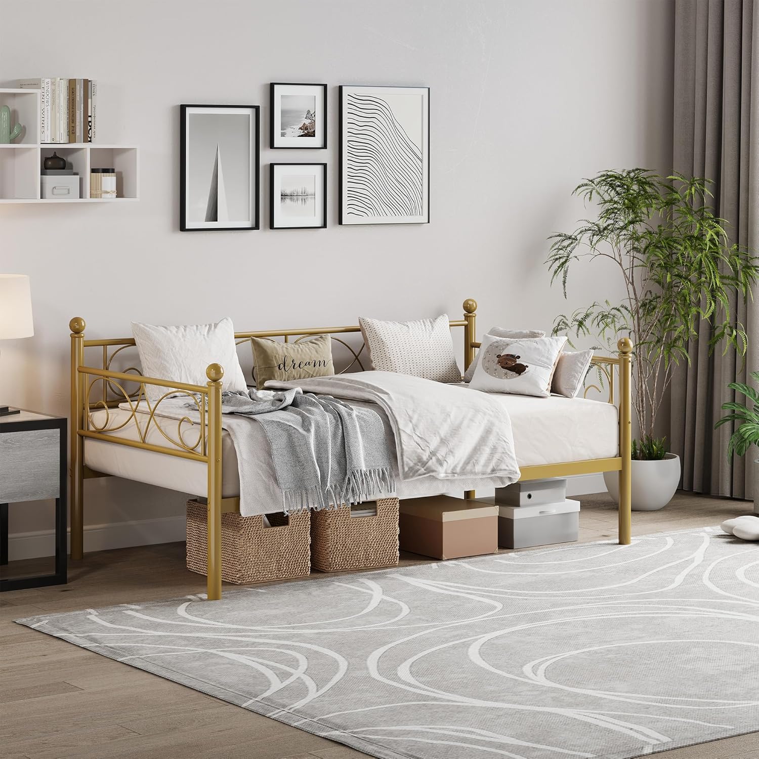 GarveeHome Gold Daybed, Twin Size Metal Day Bed with Floral Headboard, Modern Metal SOFE Bed Frame, Heavy Duty Steel Slats Supports, for Living Room, Guest Room