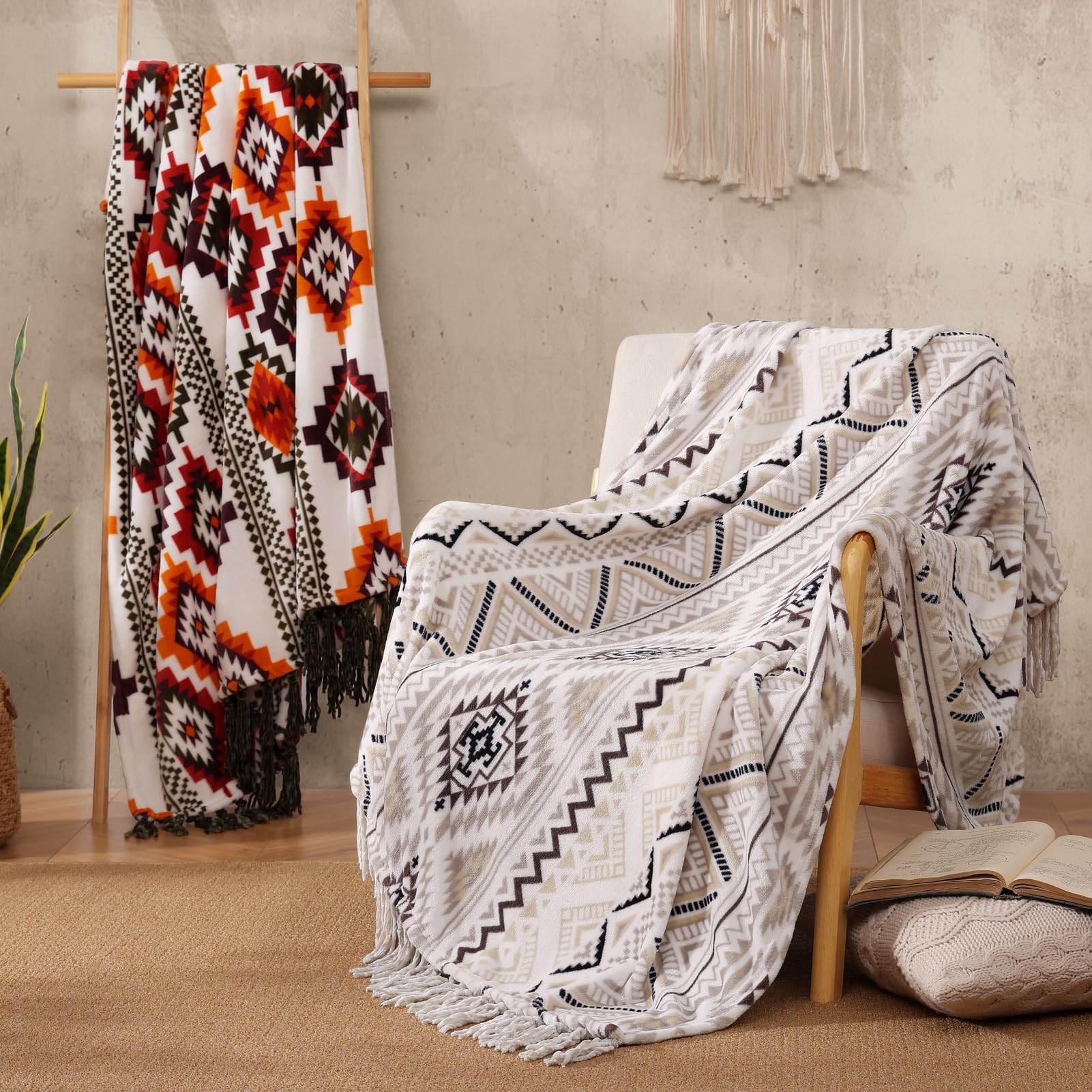 Manta bohemia – Manta decorativa beige y gris con borla, manta bohemia de franela impresa para silla, cama, sofá (50 x 60 pulgadas, beige y gris) 2