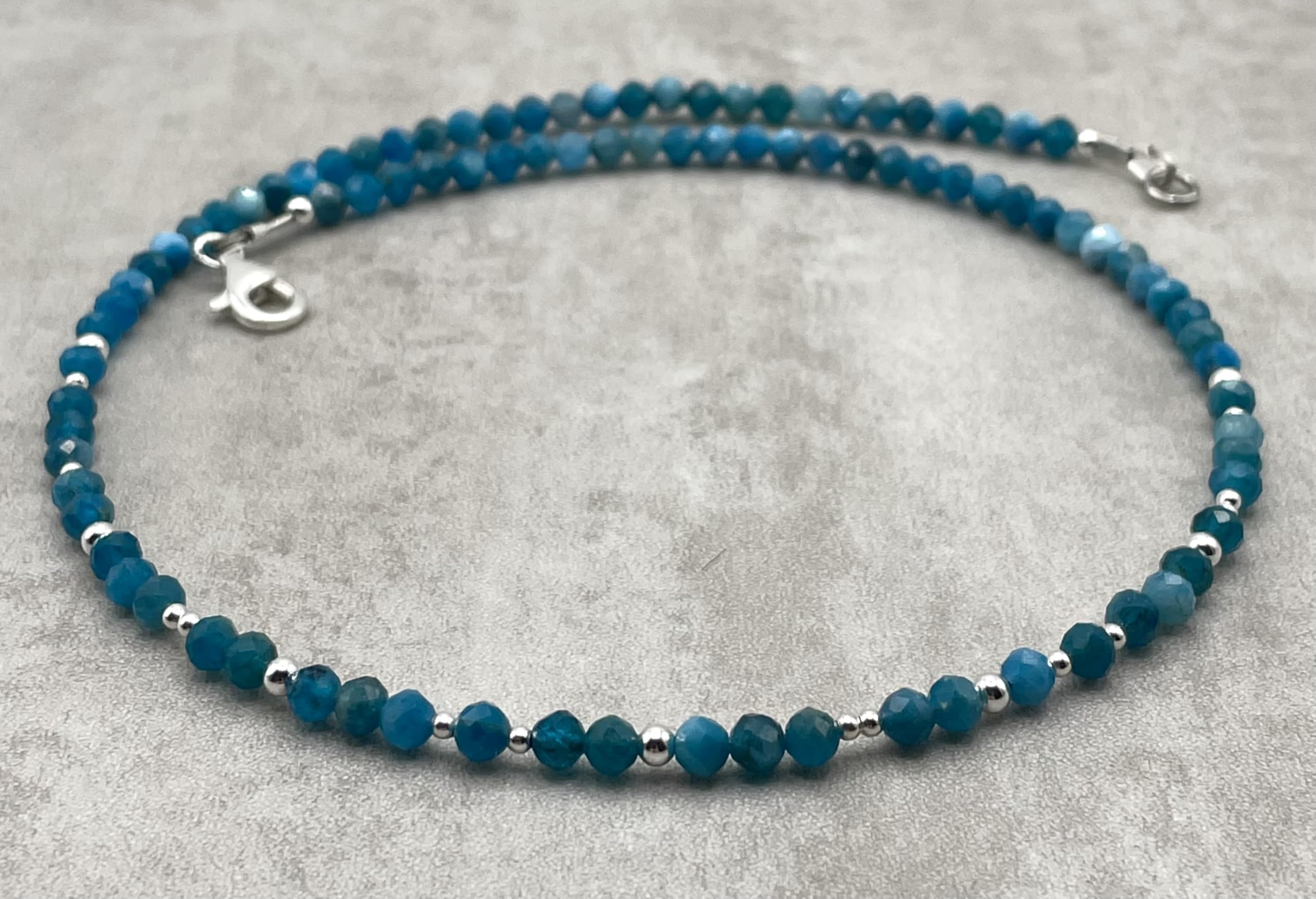 Feine Apatit Halskette, 925 Sterling Silber, Kristall Schmuck, Minimalist Bijoux Made in Italy, Geschenk für Frauen