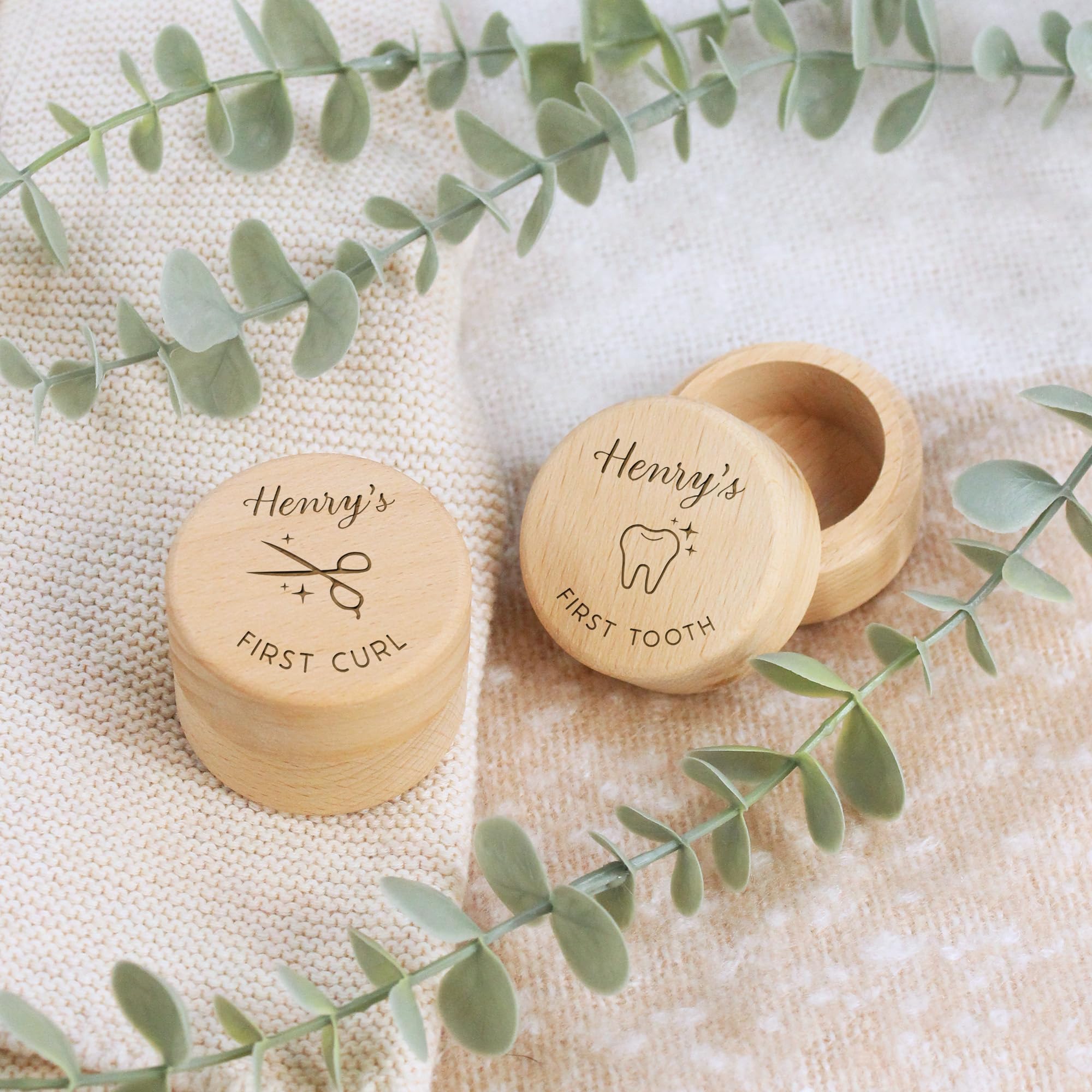 eBuyGB Personalised First Tooth & Curl Set, Baby's First Gift, Christening & Shower Gift, Wooden Engraved Trinket Box