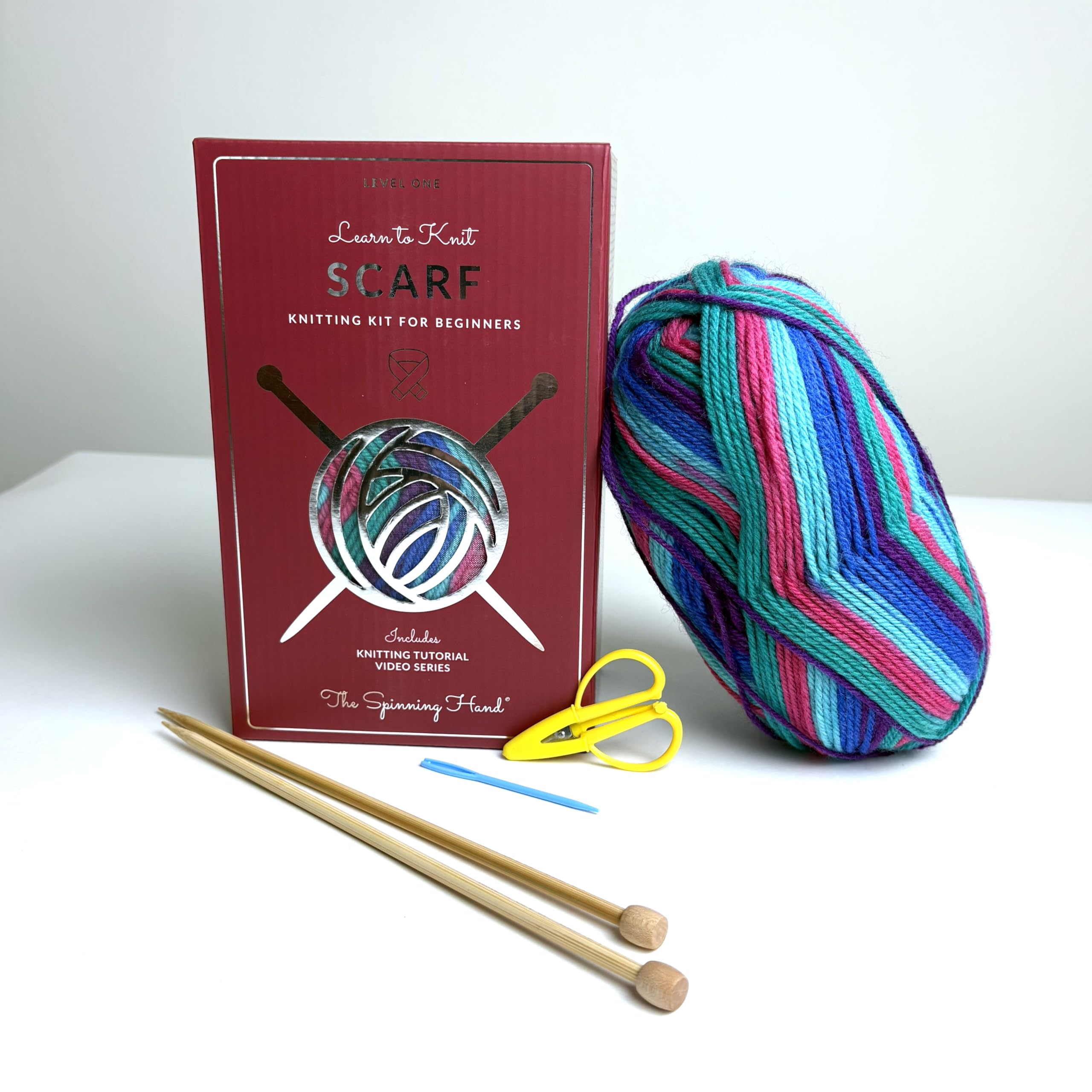 The Spinning Hand Strickset für Anfänger Erwachsene - Stricken lernen Schal Kit mit Garn, Nadeln & Schritt-für-Schritt-Video-Tutorials - Komplettes Starter-Set (Tie Dye)