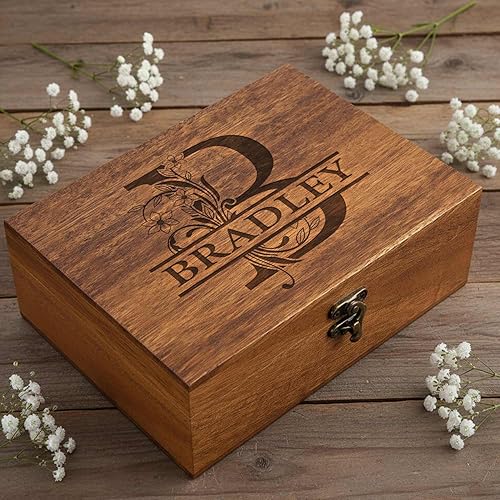 Caja de madera personalizada de nogalpino, caja de madera de memoria familiar grabada personalizada, nogal grande con iniciales, cajas decorativas