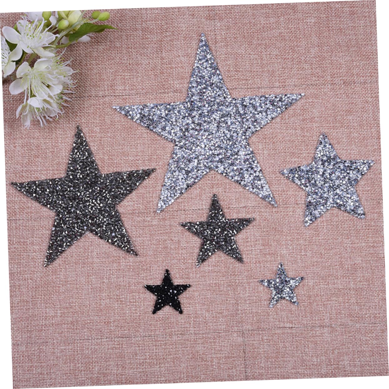 SHINEOFI 48piezas Parches De Tela Brillantes De Estrella Pack Para Ropa Infantil y Femenina Plateado Para Decorar y Reparar Prendas Bolsos y Sombreros