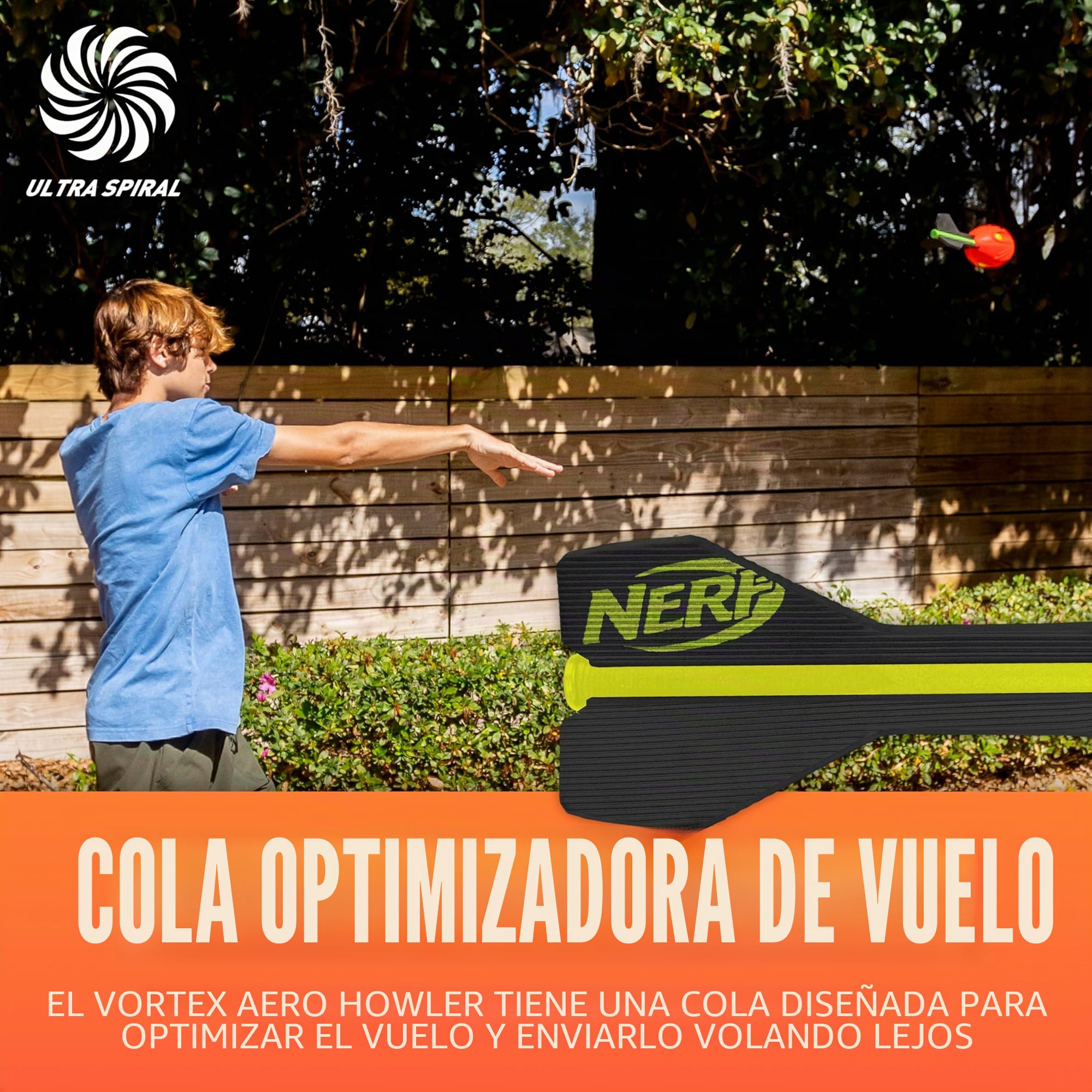NERF Vortex Aero Howler - Balón de espuma, diseño clásico de fútbol, lanzamiento de larga distancia, cola optimizadora de vuelo, agarre de mano, diversión interior y exterior