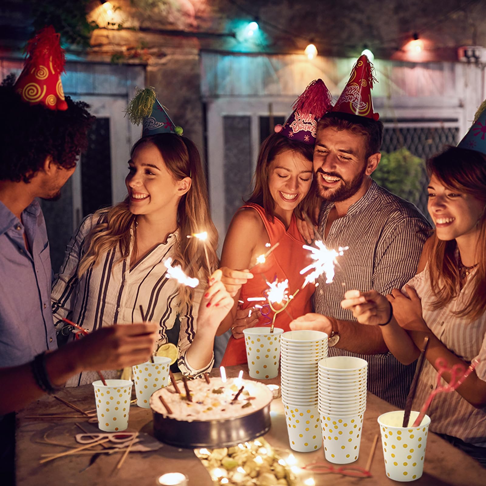 CEILIWEN Confezione da 100 bicchieri di carta da festa in oro nero, 9 oz/250 ml, per bevande calde e fredde (bianco-oro)