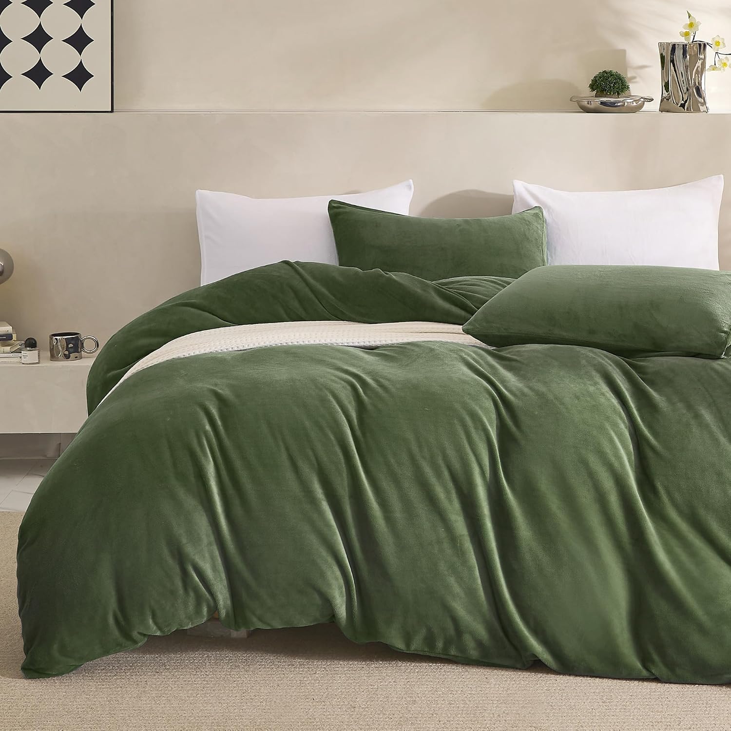 JELLYMONI Green Velvet Duvet Cover King Size - Ultra Soft Flannel Comforter Cover, 3-Piece Luxury Fluffly Duvet Cover with 8 Corner Ties & Zipper Closure