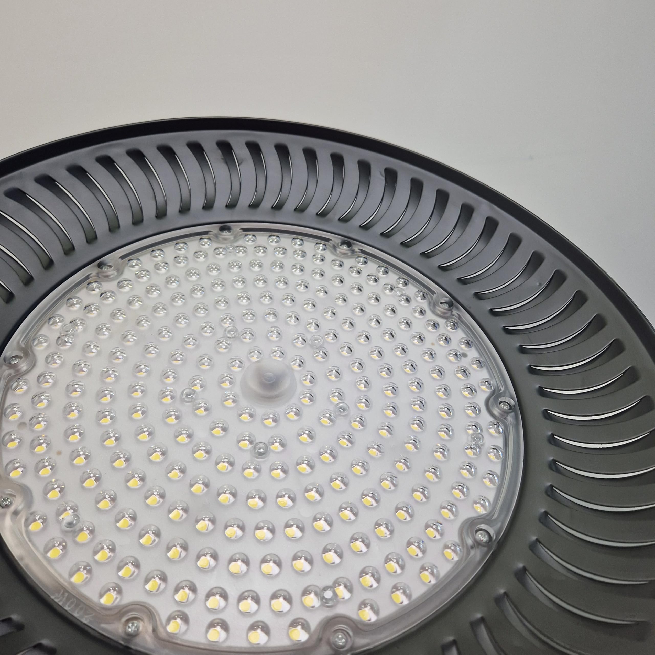 Jandei – 6x ECO Industrial UFO LED High Bay 100W (odpowiednik 750W), zimna biel 6000K, Idealne oświetlenie obiektów przemysłowych, warsztatów, garaży, sklepów. Zastosowanie wewnątrz i na zewnątrz IP65