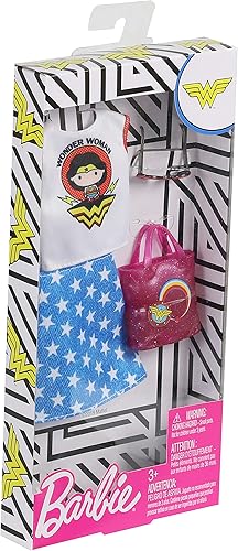 Miniatura 3 de Barbie Ropa: Muñeca con traje de mujer maravilla con parte superior gráfica, falda con estampado de estrellas, bolso y gafas de sol, regalo para