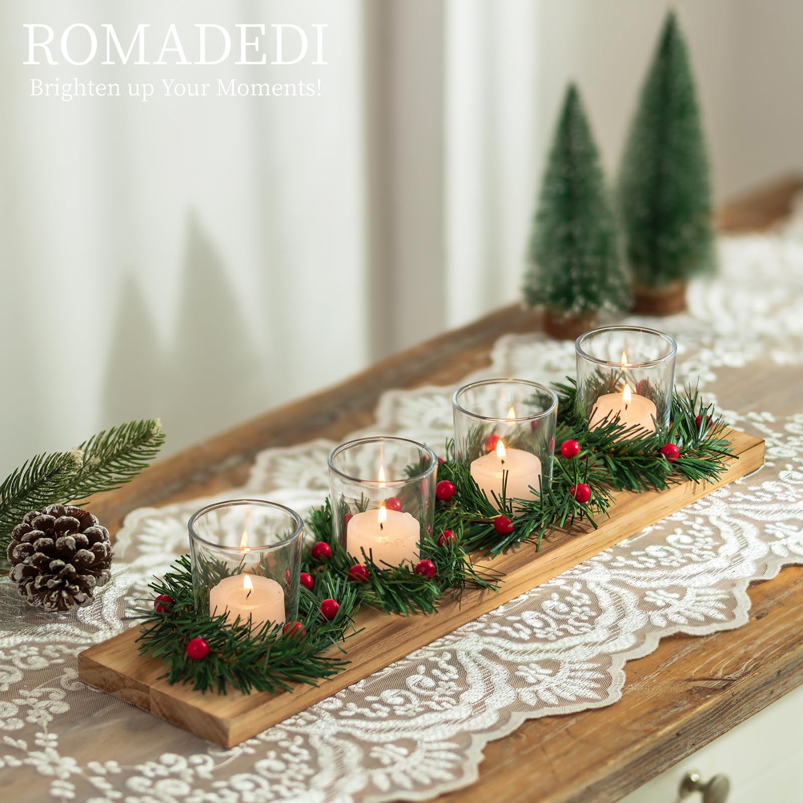 Romadedi Bougeoir de Noël pour centre de table - Décoration rustique - 4 photophores avec mini couronnes de Noël - Plateau en bois pour table de dîner d'hiver - Cadeau de 41 cm