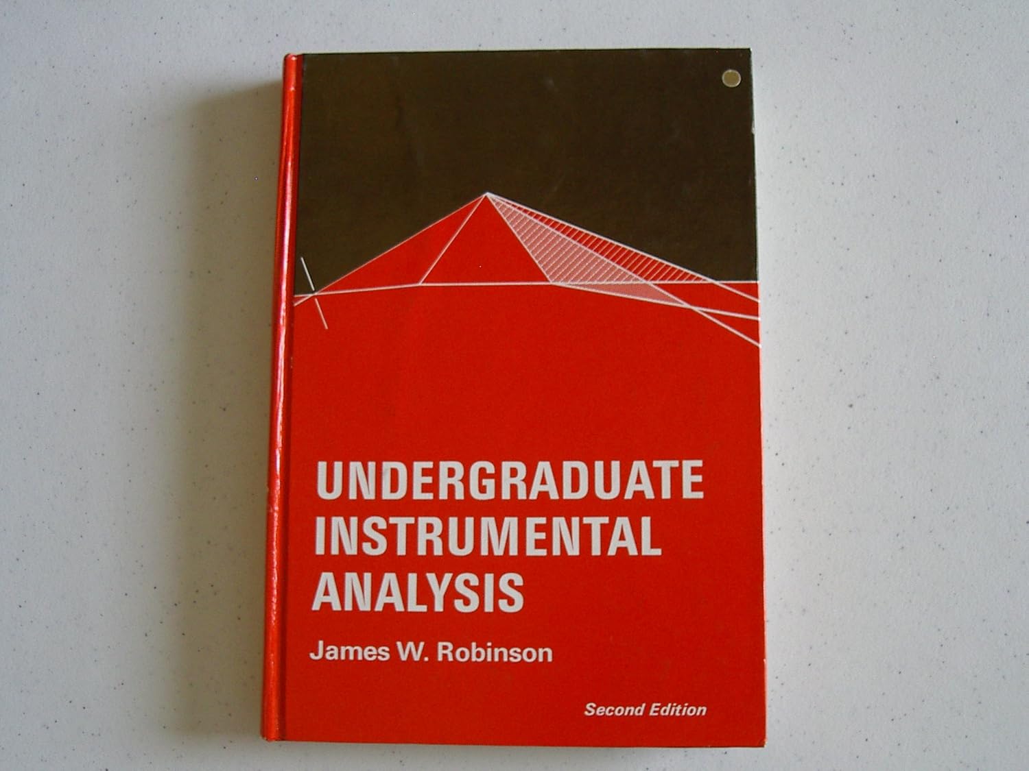 Undergraduate Instrumental Analysis. Robinson, James W. 9780824760823
