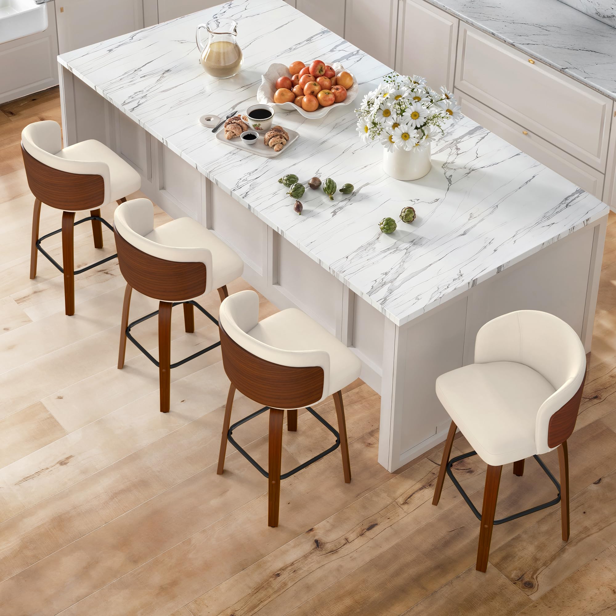 LUE BONA Barhocker 2er Set, 360° drehbarer Barhocker mit Lehne, 65cm Sitzhöhe, Kunstleder & Massivholz, Barstuhl mit Holzbeine und Fußstütze, Barstühle für Bar, Esszimmer, Kücheninsel, Cremeweiß
