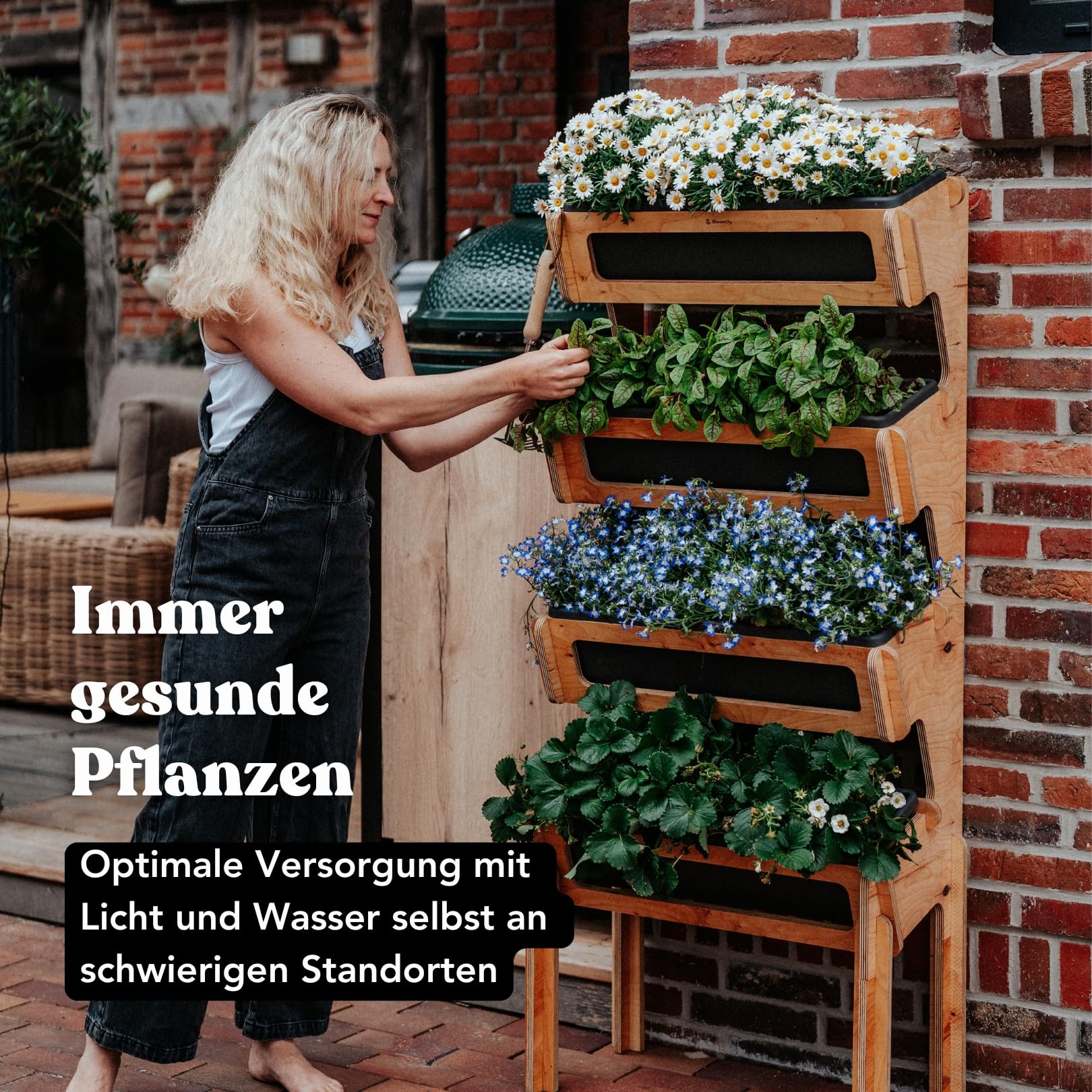 Bloomify® Vertikalbeet mit 4 Etagen aus Birkenholz – Aufbau ohne Schrauben – 4 rausnehmbare Pflanzkästen – 64×33×146 cm – schmales vertikales Hochbeet für Balkon, Terasse & Garten