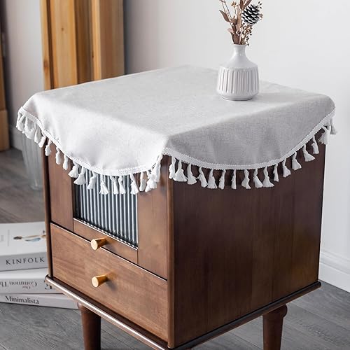 Small Round Beige Textured Tablecloth 24 Inch Farmhouse Polyester Wrinkle Free Circle Table Cloth with Tassels Washable Decorative Burlap Fabric Table Cover for End Tables, Wedding and Party