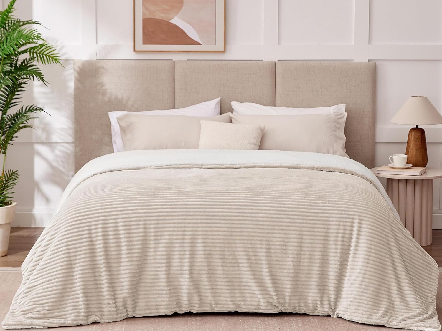 Sherpa Blankets Queen Size - Fleece Queen Blanket for Bed, Soft and Warm Throw Blanket for Winter, 90" x 90", Cream - Image 2