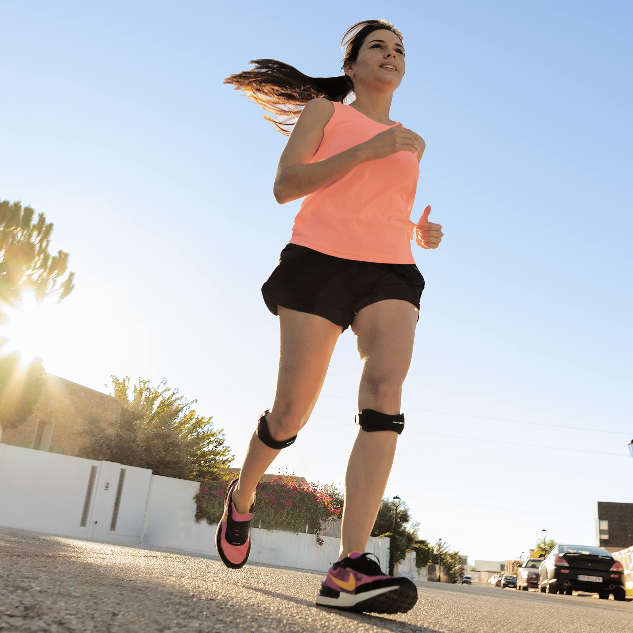 InnovaGoods® Fascia elastica per ginocchio Forcnee 2 unità, allevia il dolore e l'infiammazione del ginocchio, con funzione di fascia elasticizzata, ideale per casa e sport.